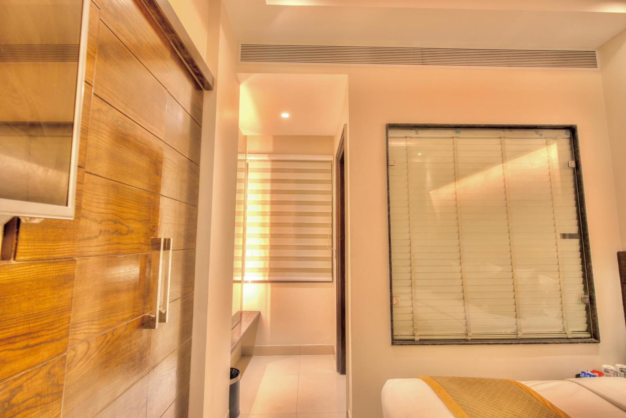 Hotel Empire Suites,