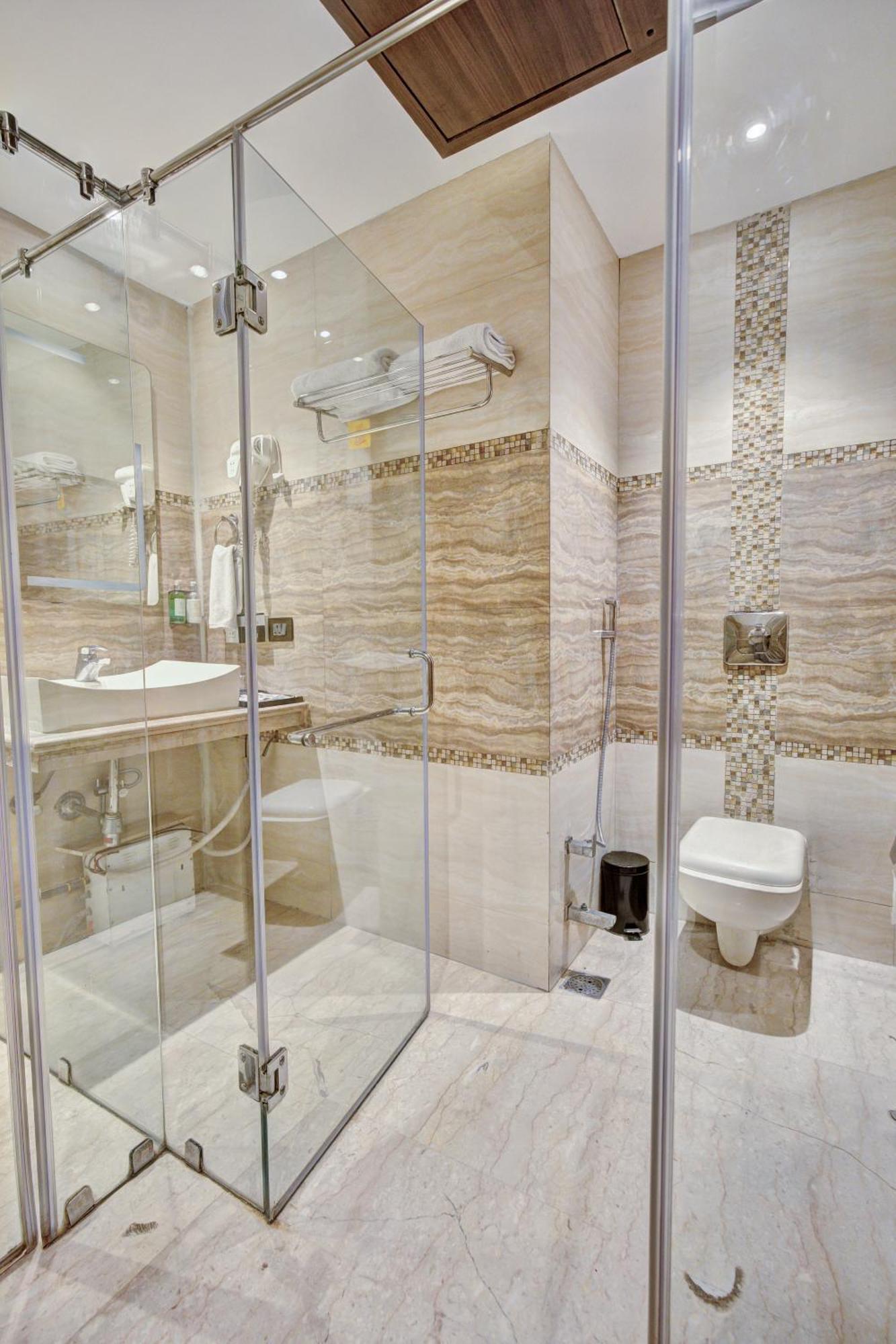 Hotel Empire Suites, 4*