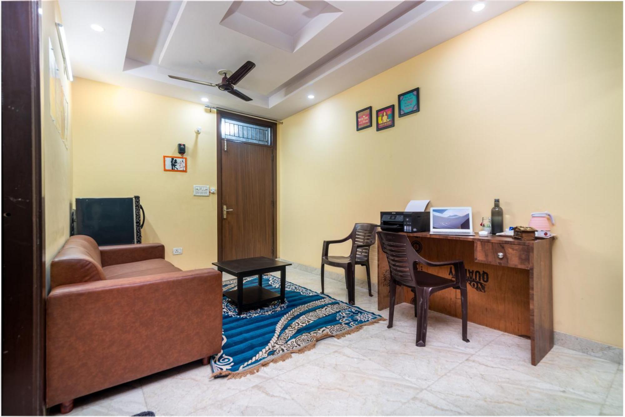 Apartment 103 Cozy Flats 2 Bhk Flat,near Airport Delhi *