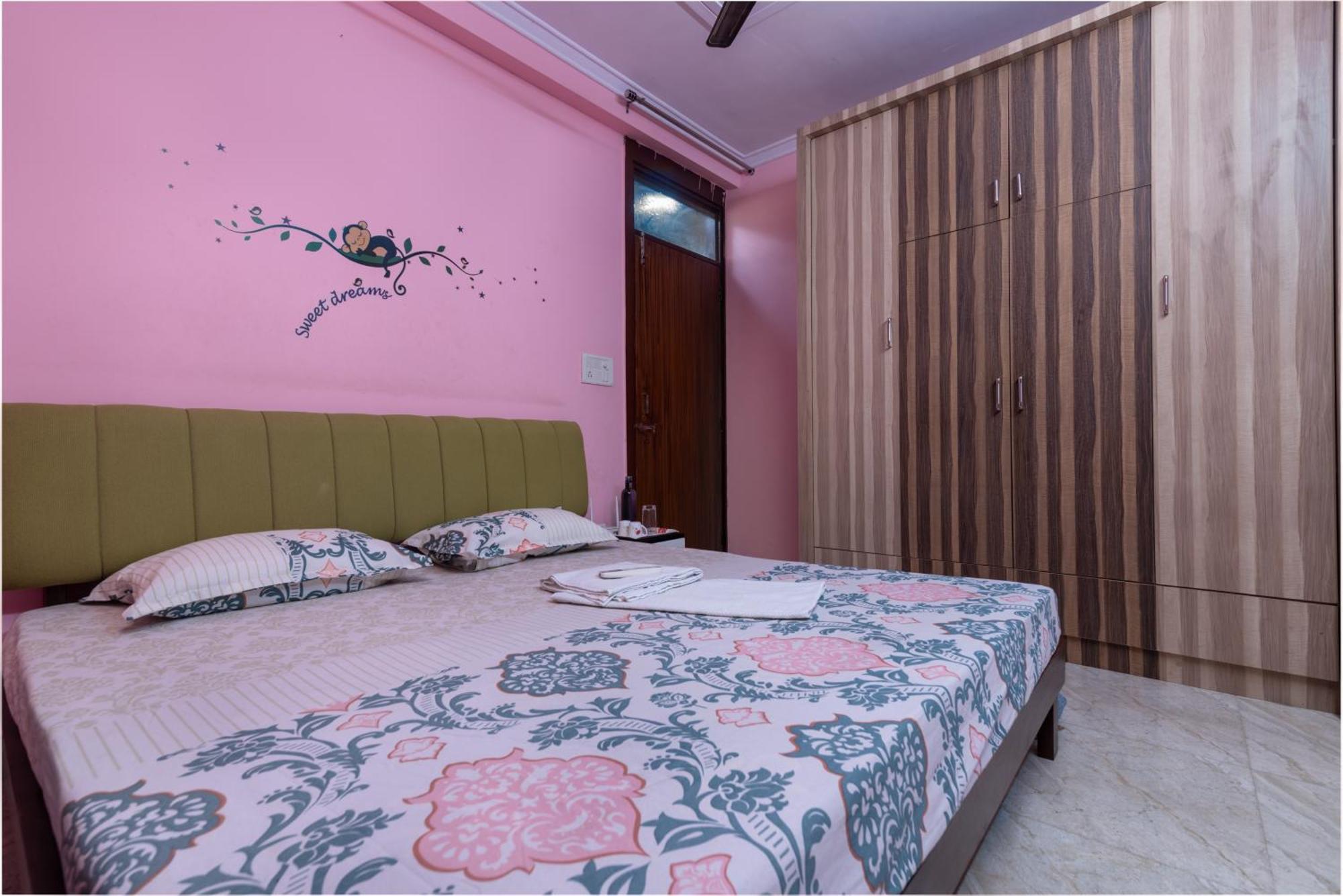 103 Cozy Flats 2 Bhk Flat,near Airport Delhi Apartment New Delhi