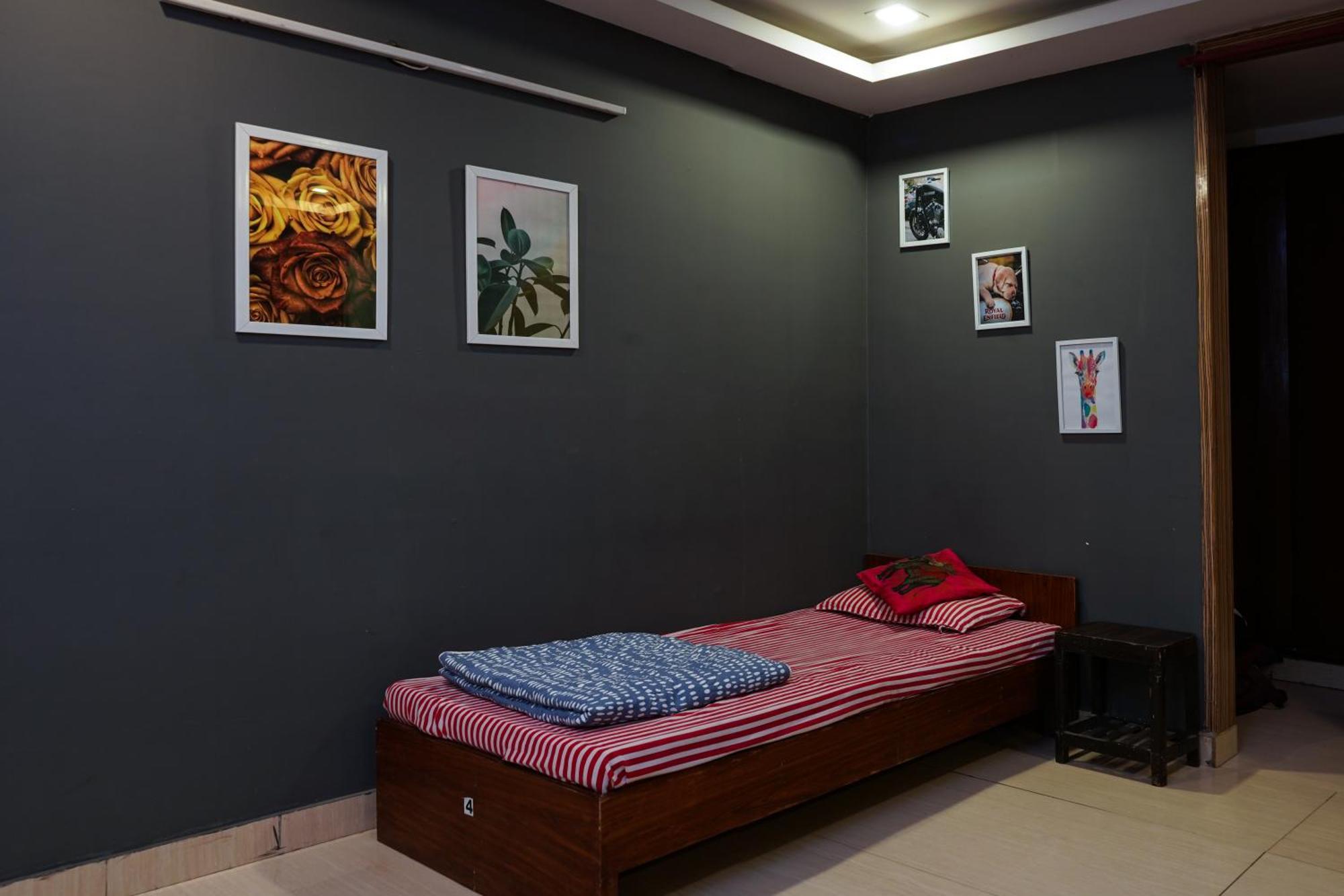 Amigosindia Hostel