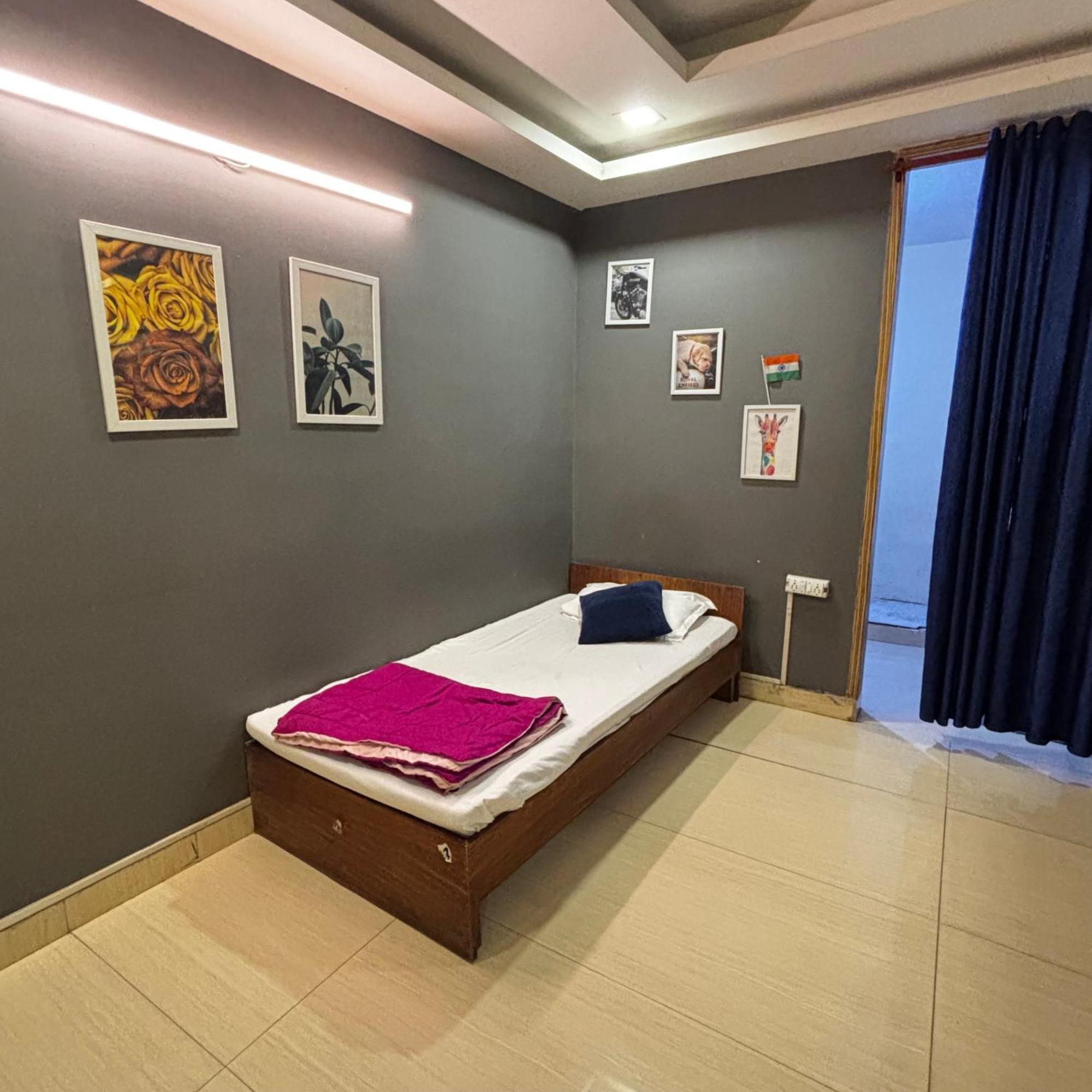 Amigosindia Hostel New Delhi
