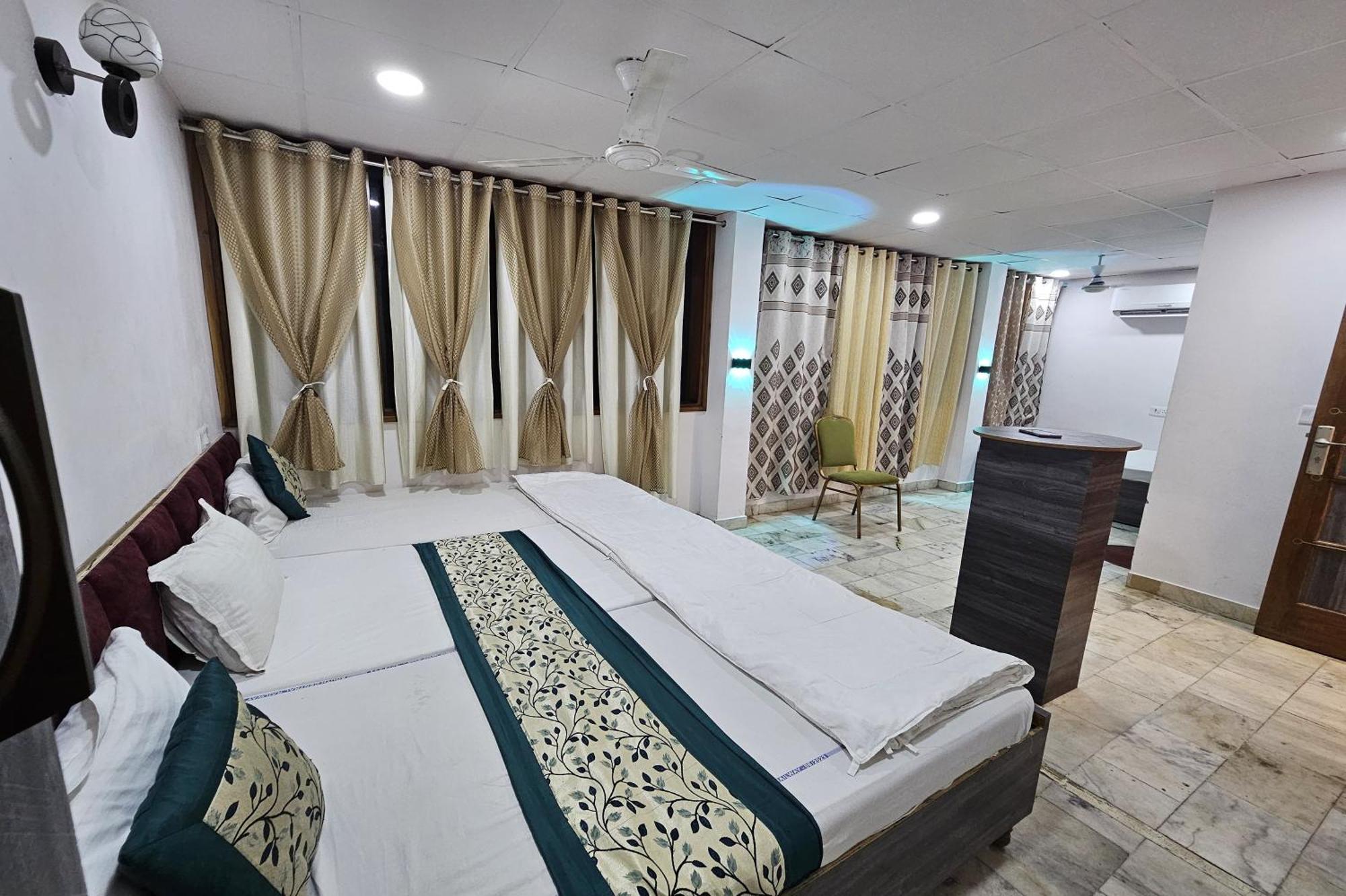 The Fazar Residency Near Hazrat Nizamuddin Dargah