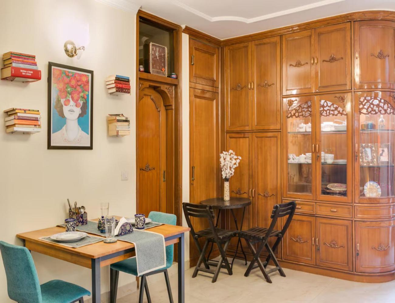 Apartment Quaint Penthouse 2bhk Kailash Hill *