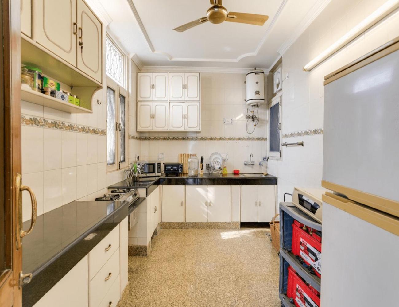 Quaint Penthouse 2bhk Kailash Hill Apartment *