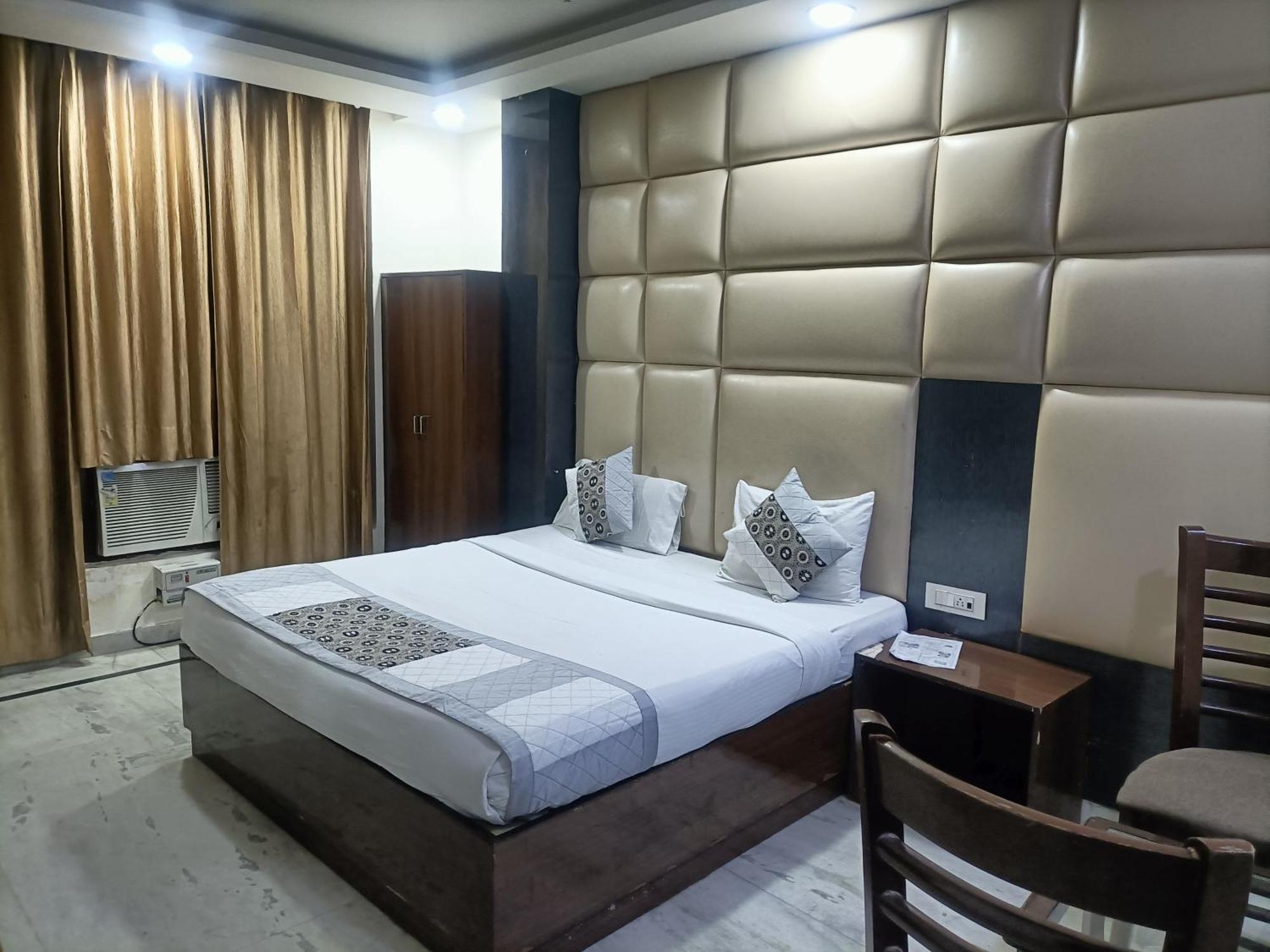 Bed & Breakfast Krone Near Igi Airport Delhi *