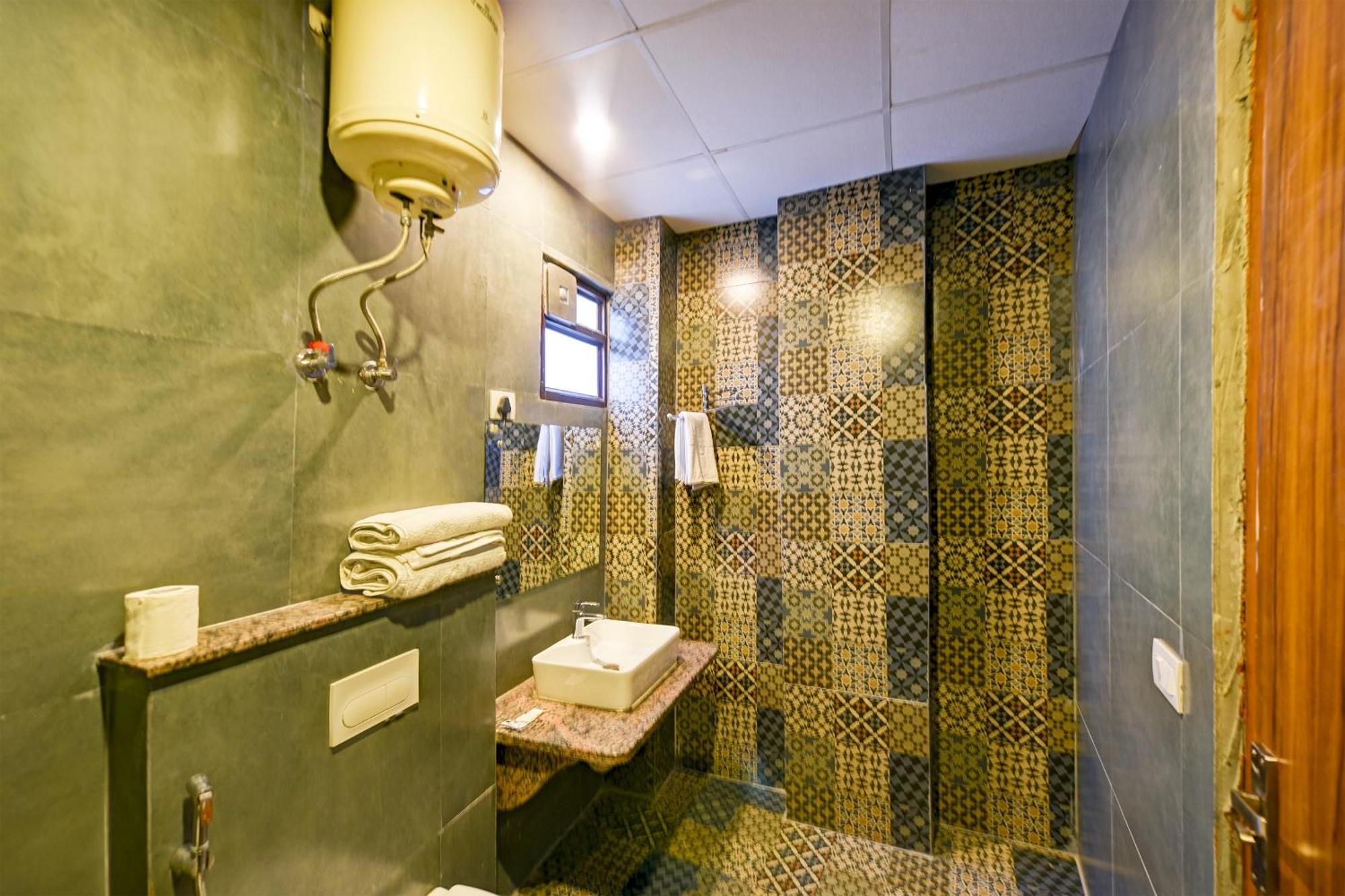 Atlantis Near Delhi Airport Hotel