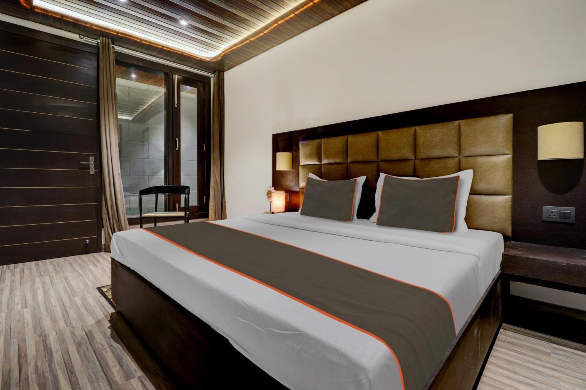 Hotel Empire By Delhi Airport Nova Deli