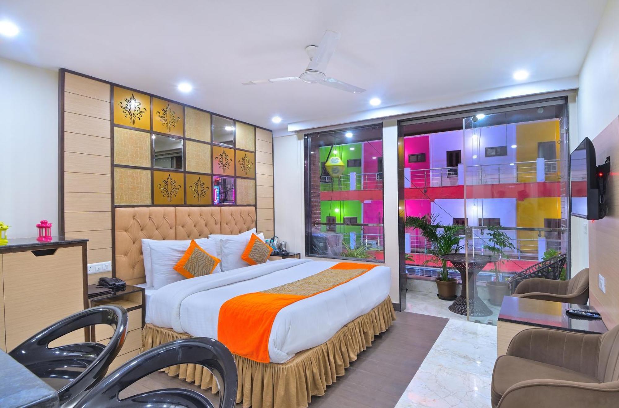 Hari Homes - Railway Station Bed & Breakfast