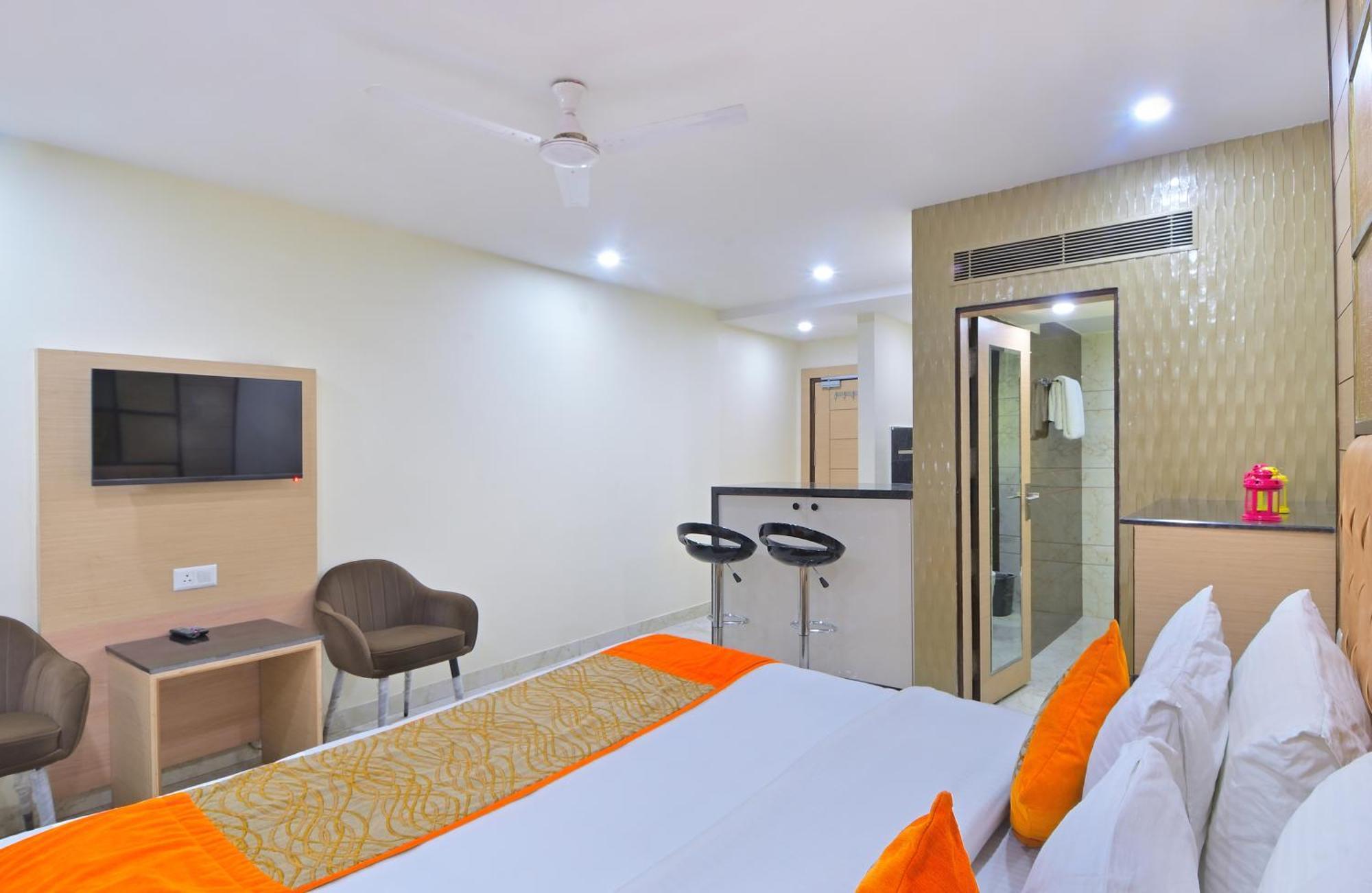Bed & Breakfast Hari Homes - Railway Station