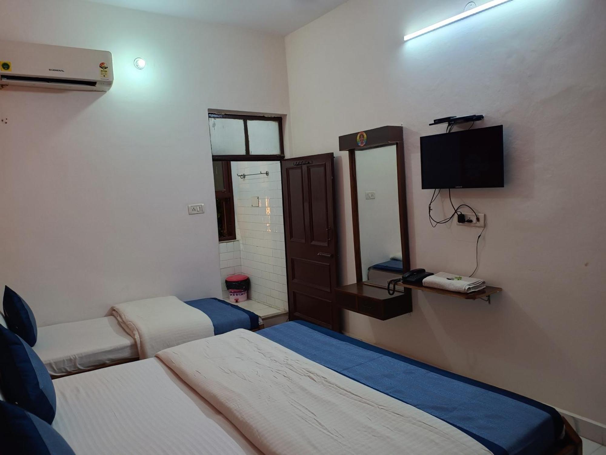 Majors Den Guest house 2*