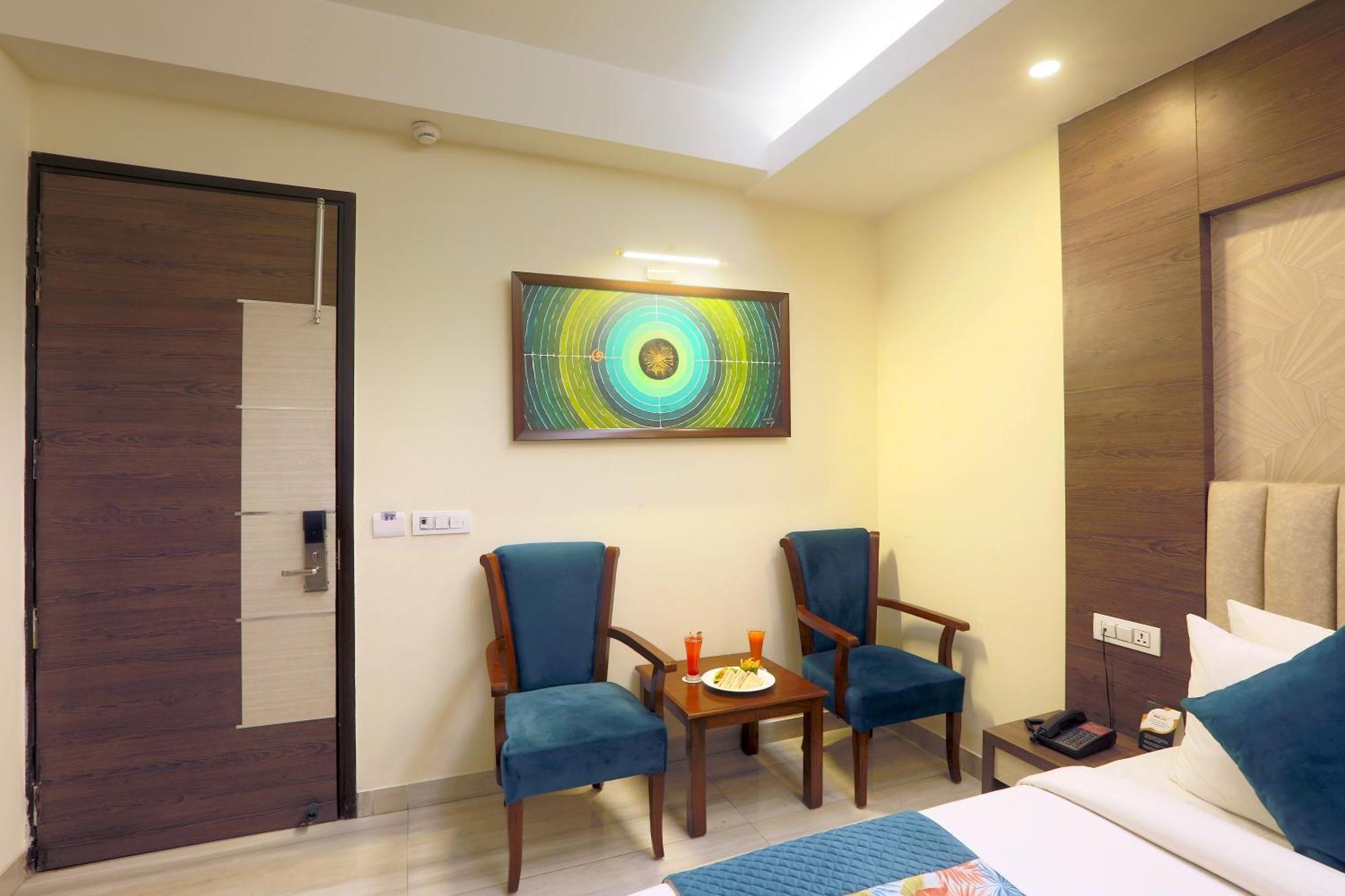 Hotel Cardinal Express Oxmo Igi Airport Delhi New Delhi