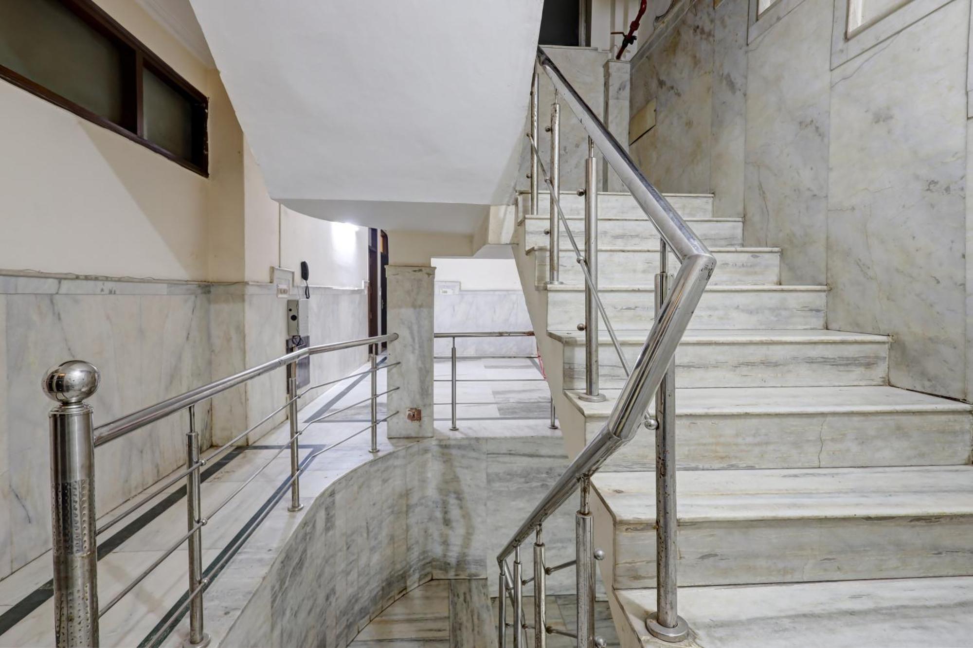 Tg Tashkent Palace Hotel New Delhi