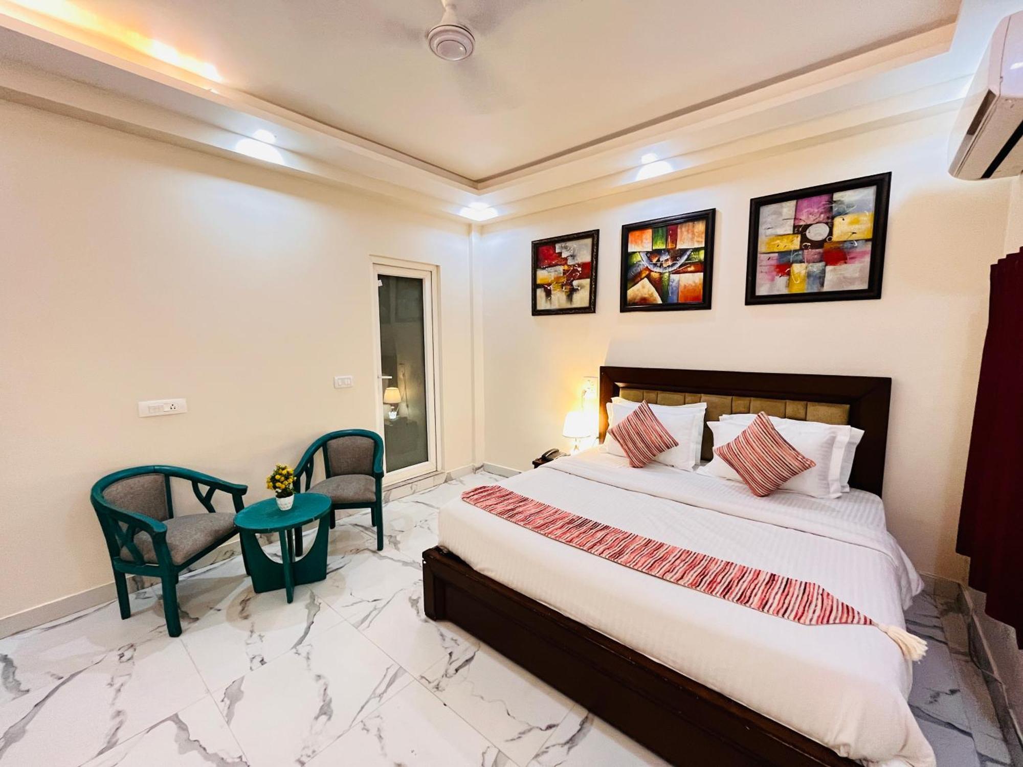 South - Park Near Hauz Khas South Delhi Hotel 3*