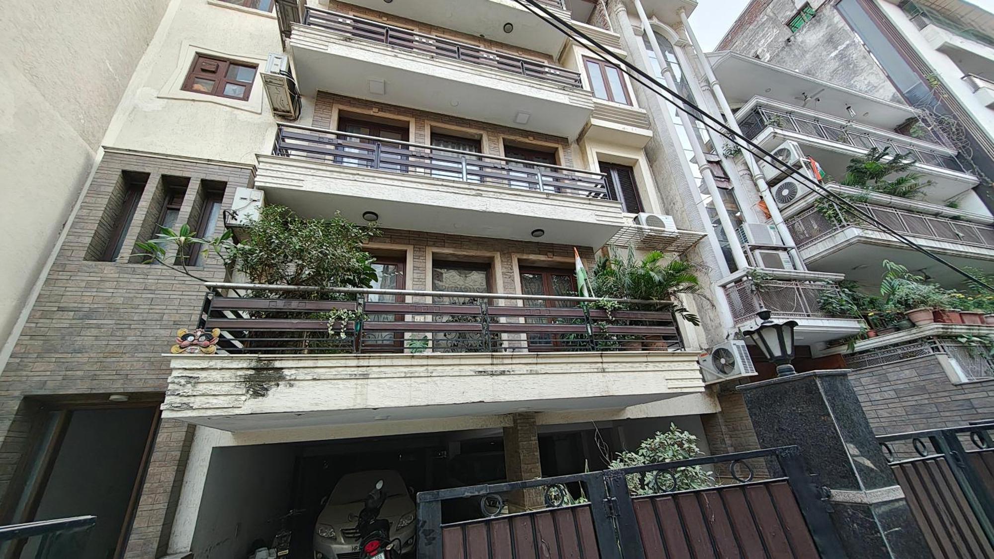 Fortune Service 4bhk,j-45 Apartment