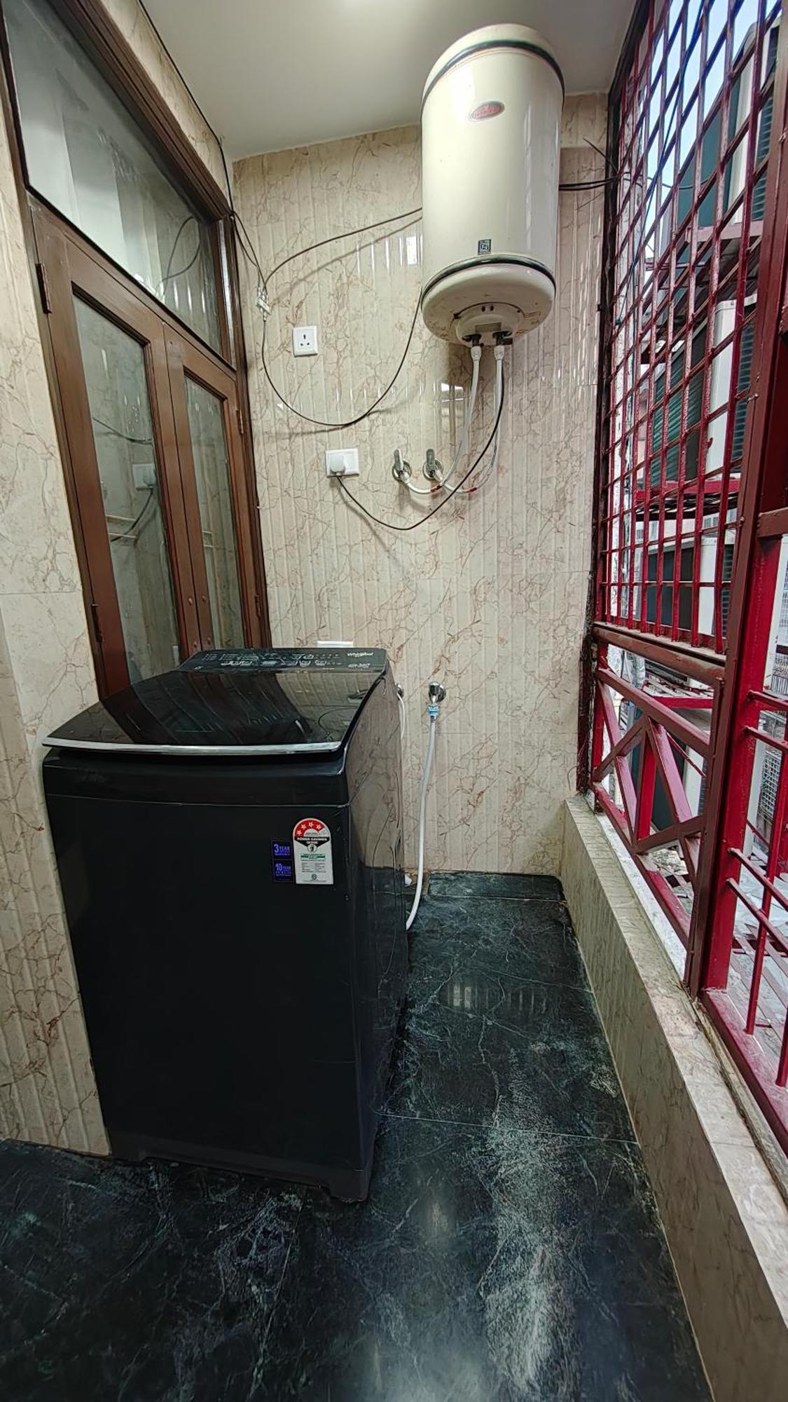 Apartment Fortune Service 4bhk,j-45 New Delhi