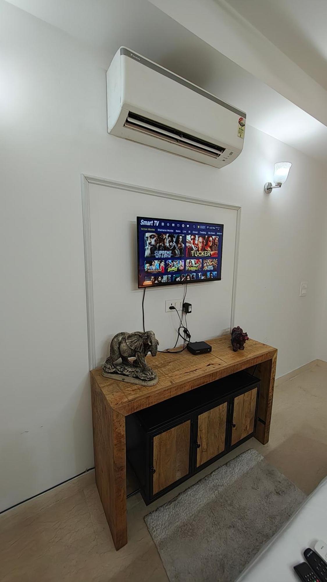 Fortune Service 4bhk,j-45 New Delhi