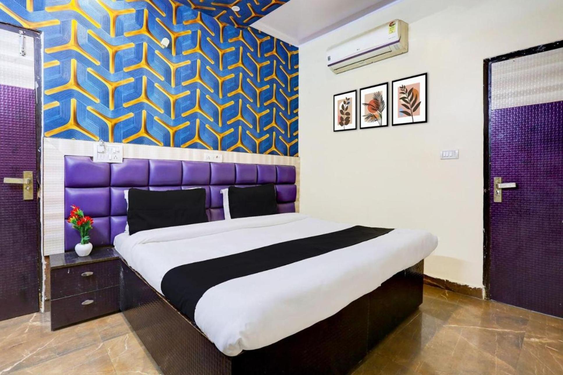 Akash Continental Near Hari Nagar Couple Friendly Hotel