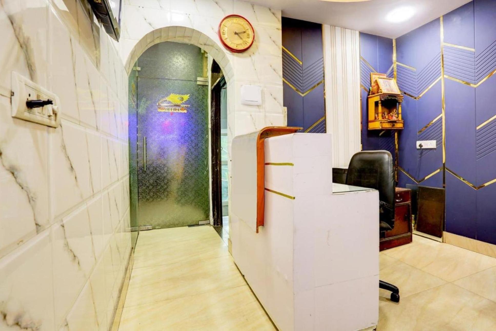 Akash Continental Near Hari Nagar Couple Friendly Hotel