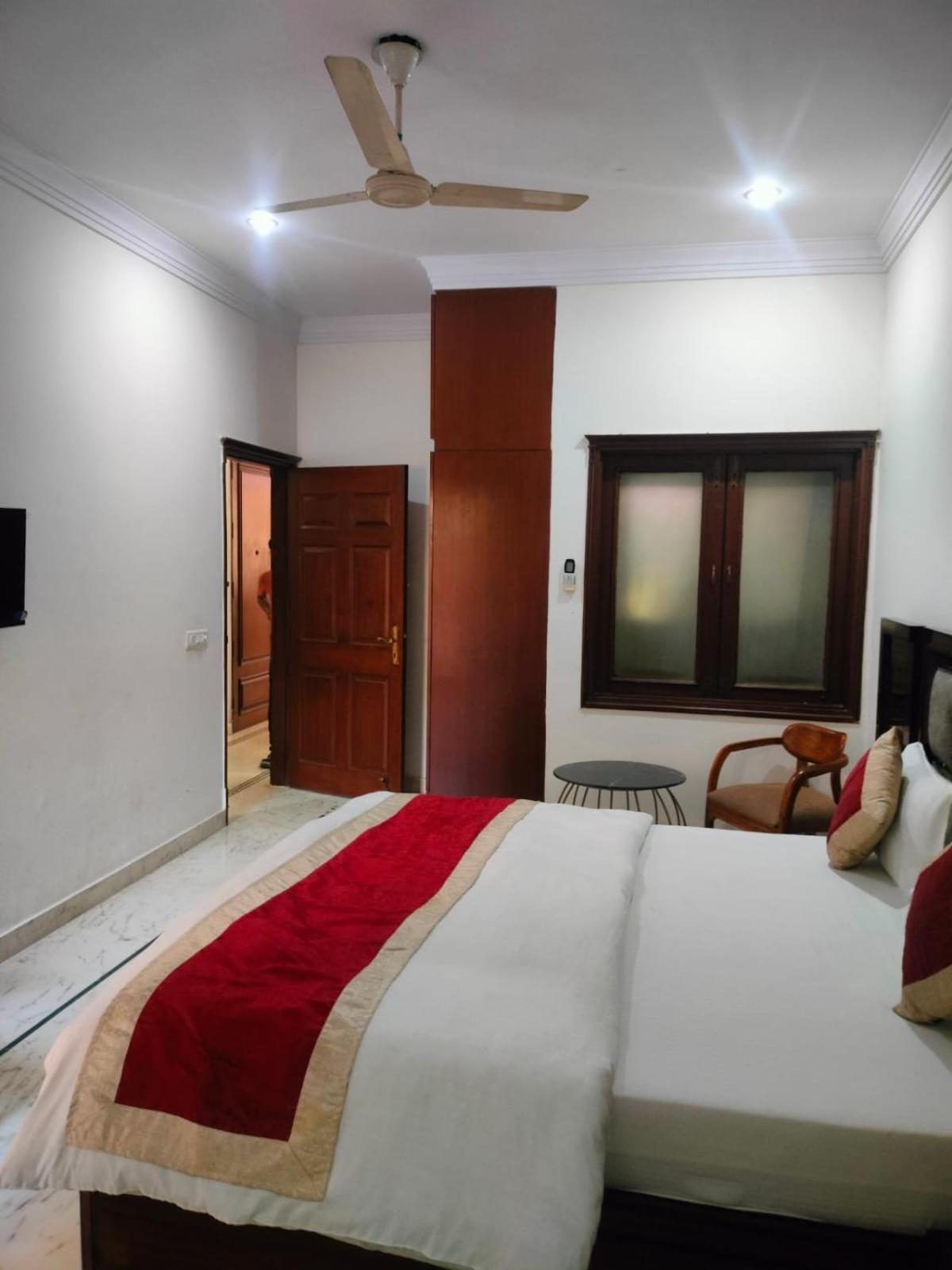 Homestay Sun Residency New Delhi