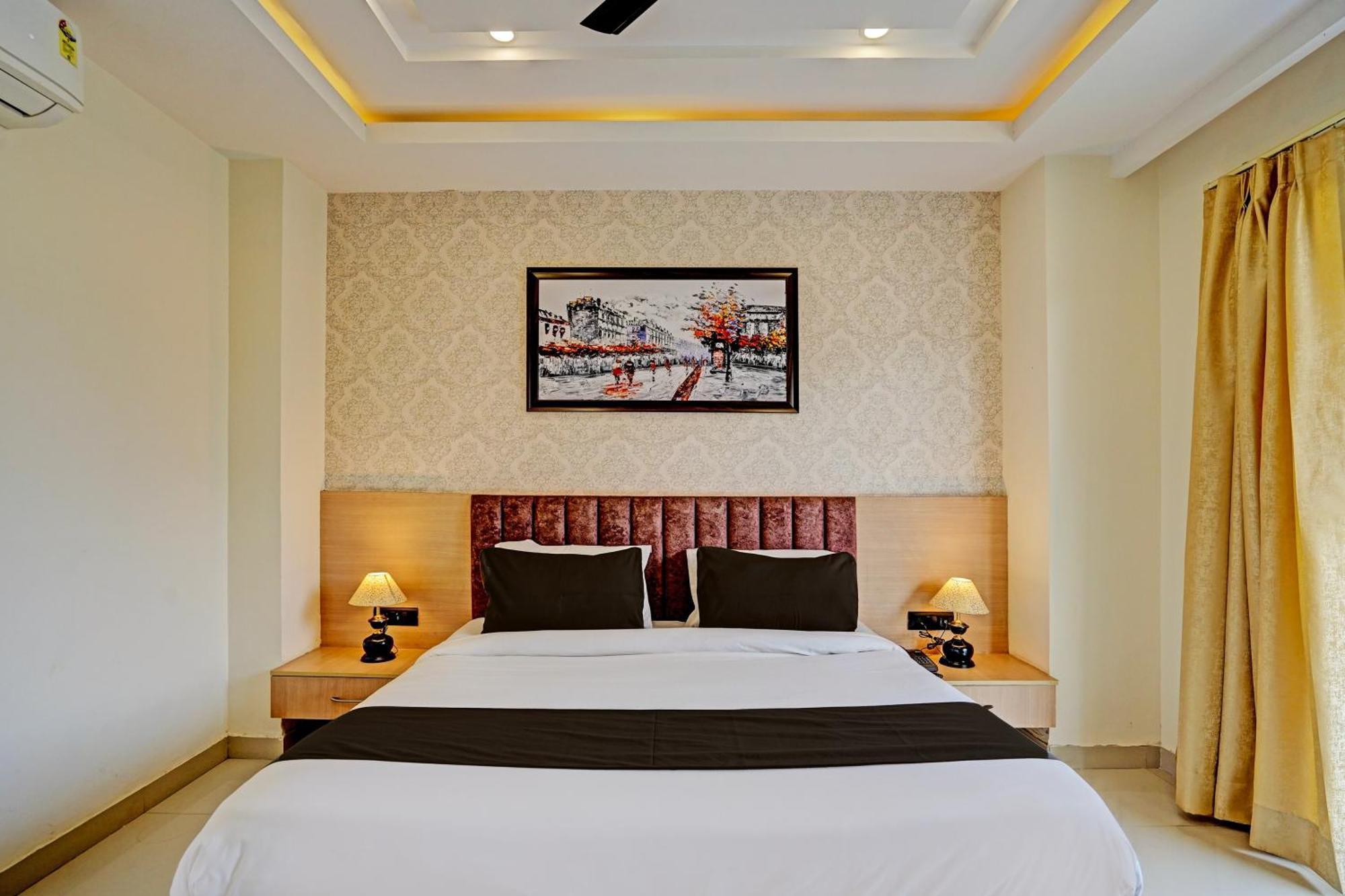 Hotel Tarrk A Family Near Igi Airport Delhi 4*