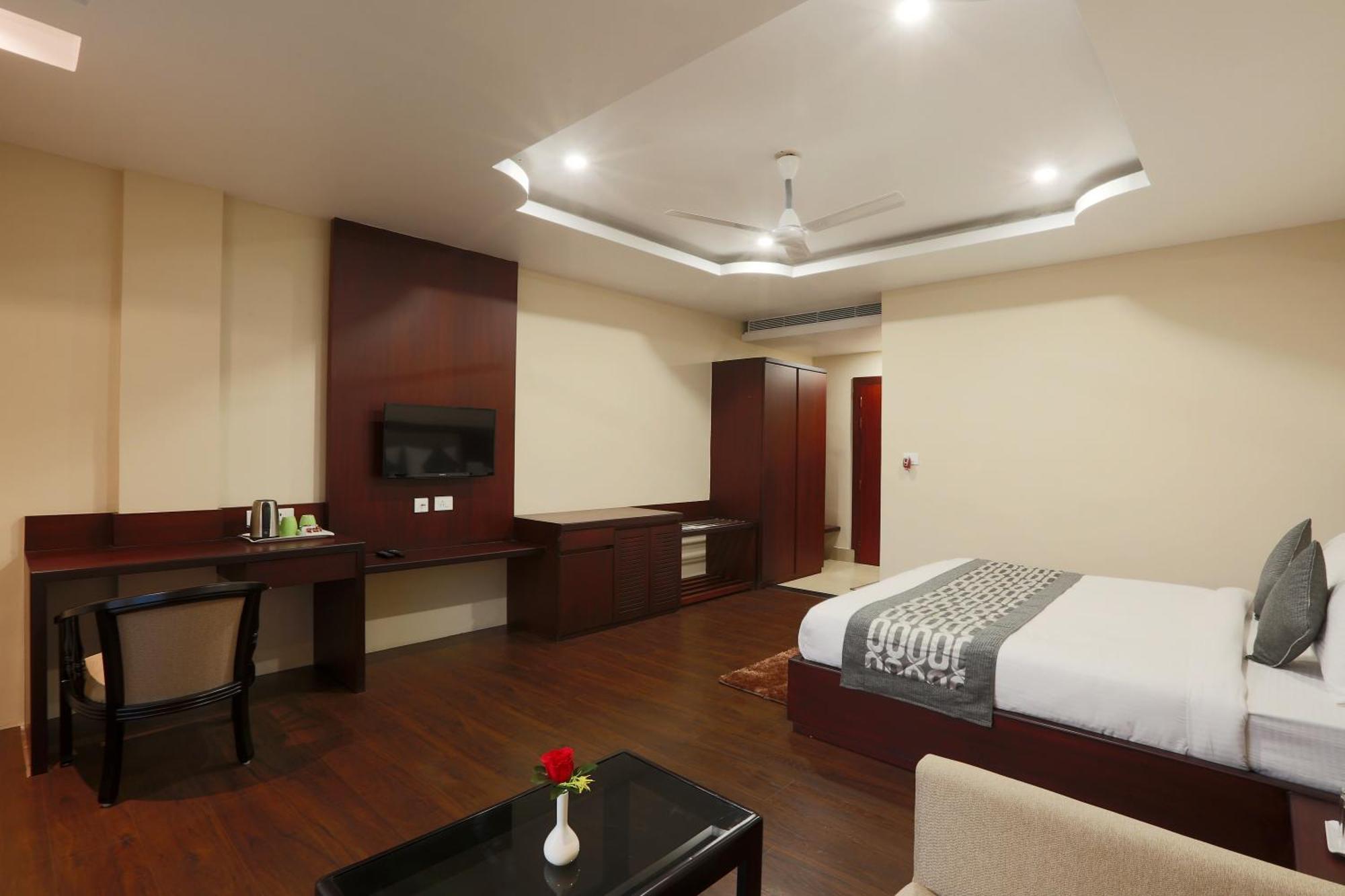 Silky Igi Airport Delhi 4* New Delhi