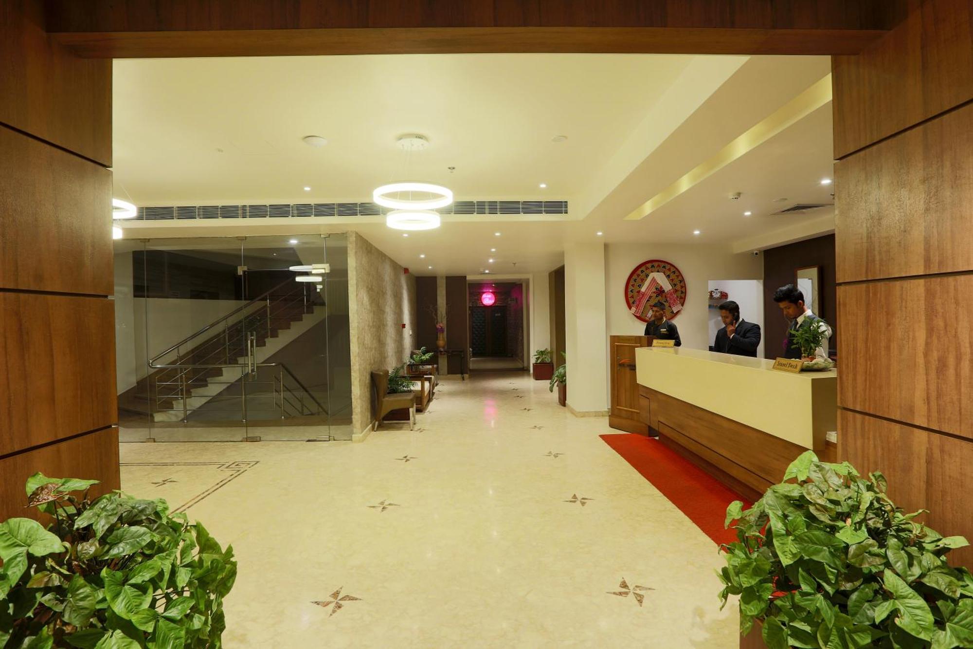 Silky Igi Airport Delhi New Delhi