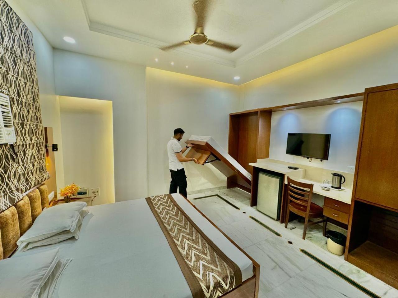 Hotel C Park - Karol Bagh, New 3*