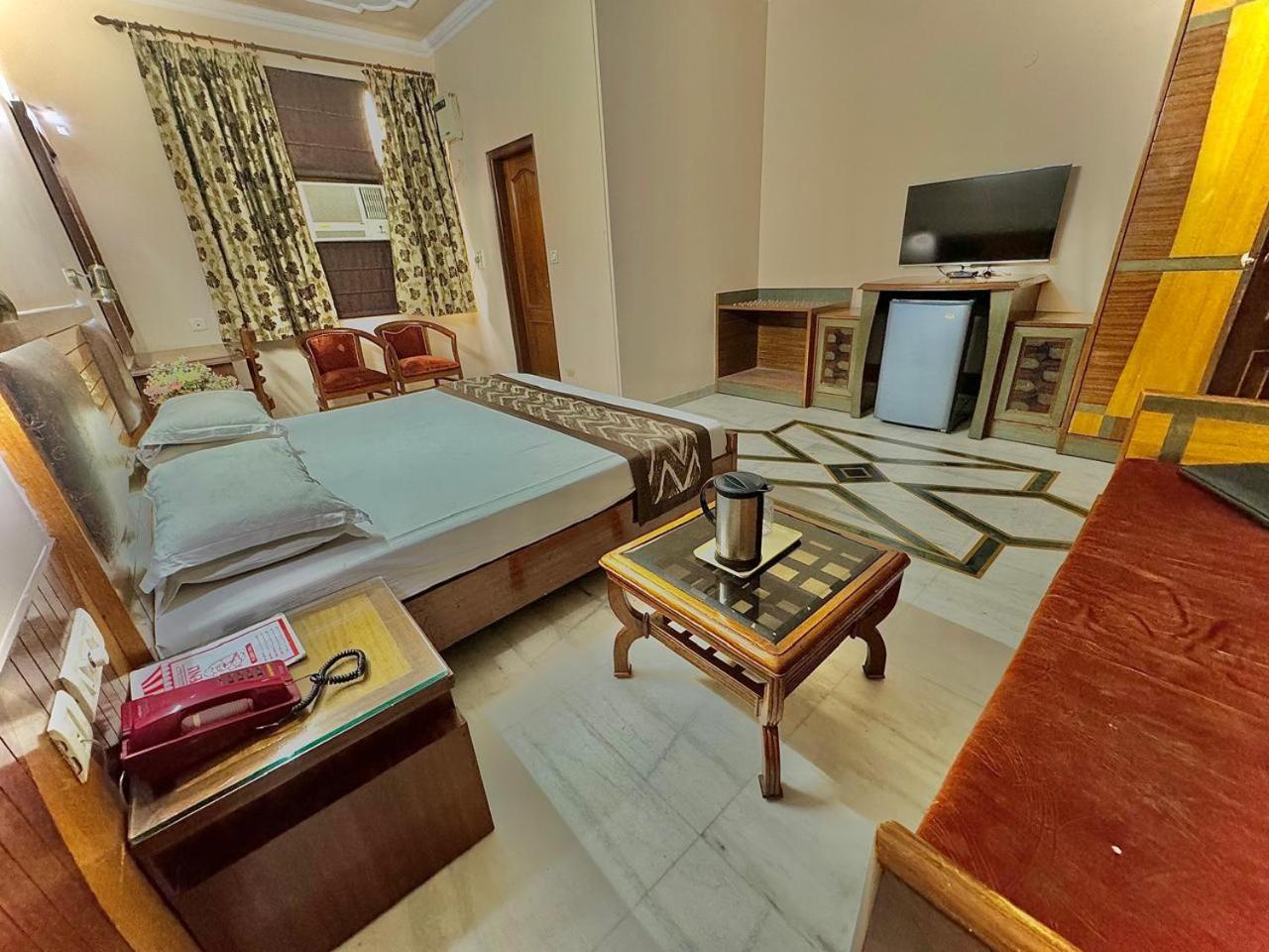 C Park - Karol Bagh, New Hotel