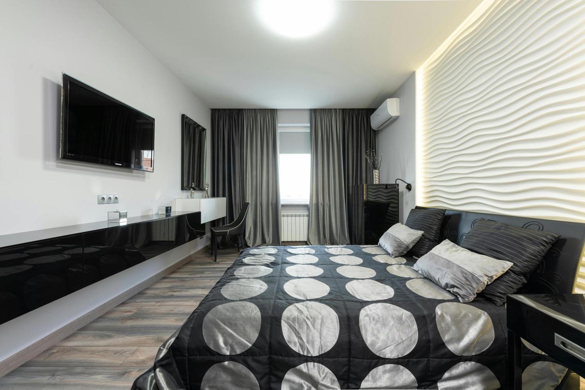 The Ambience Plaza Near Igi Delhi Airport Hotel 4*