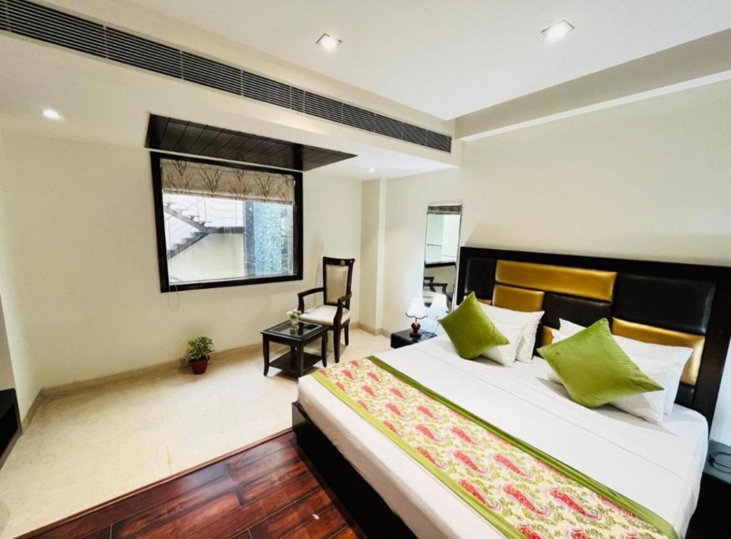 Hotel Anutham At Saket Nova Deli
