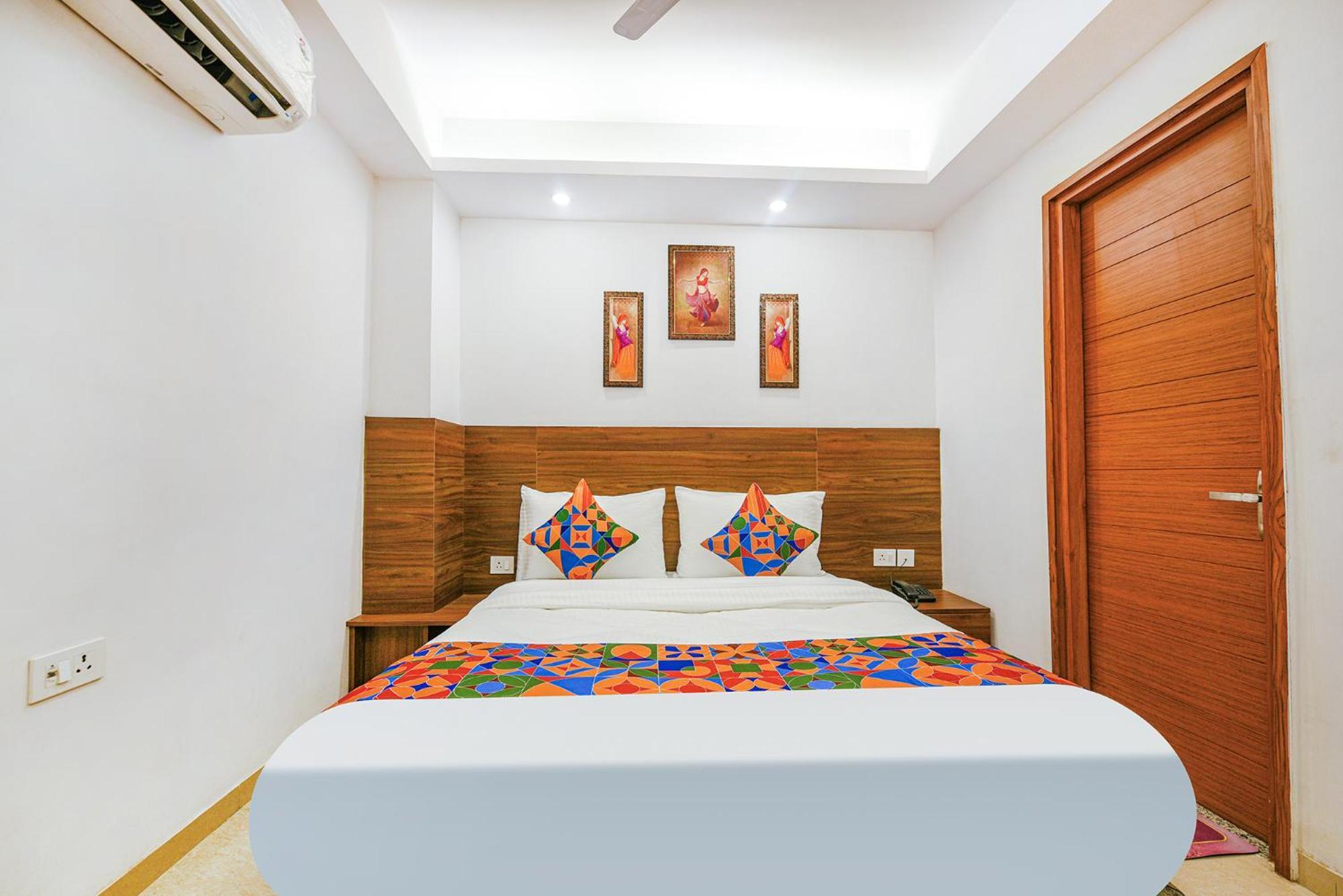 Fabhotel Sparkling Hotel
