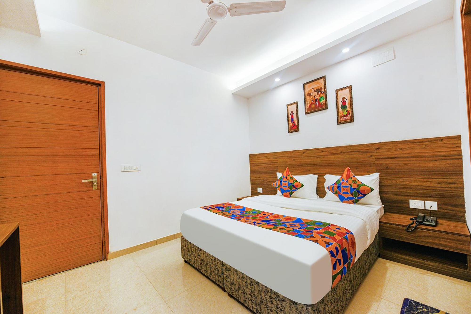 Hotel Fabhotel Sparkling 3*