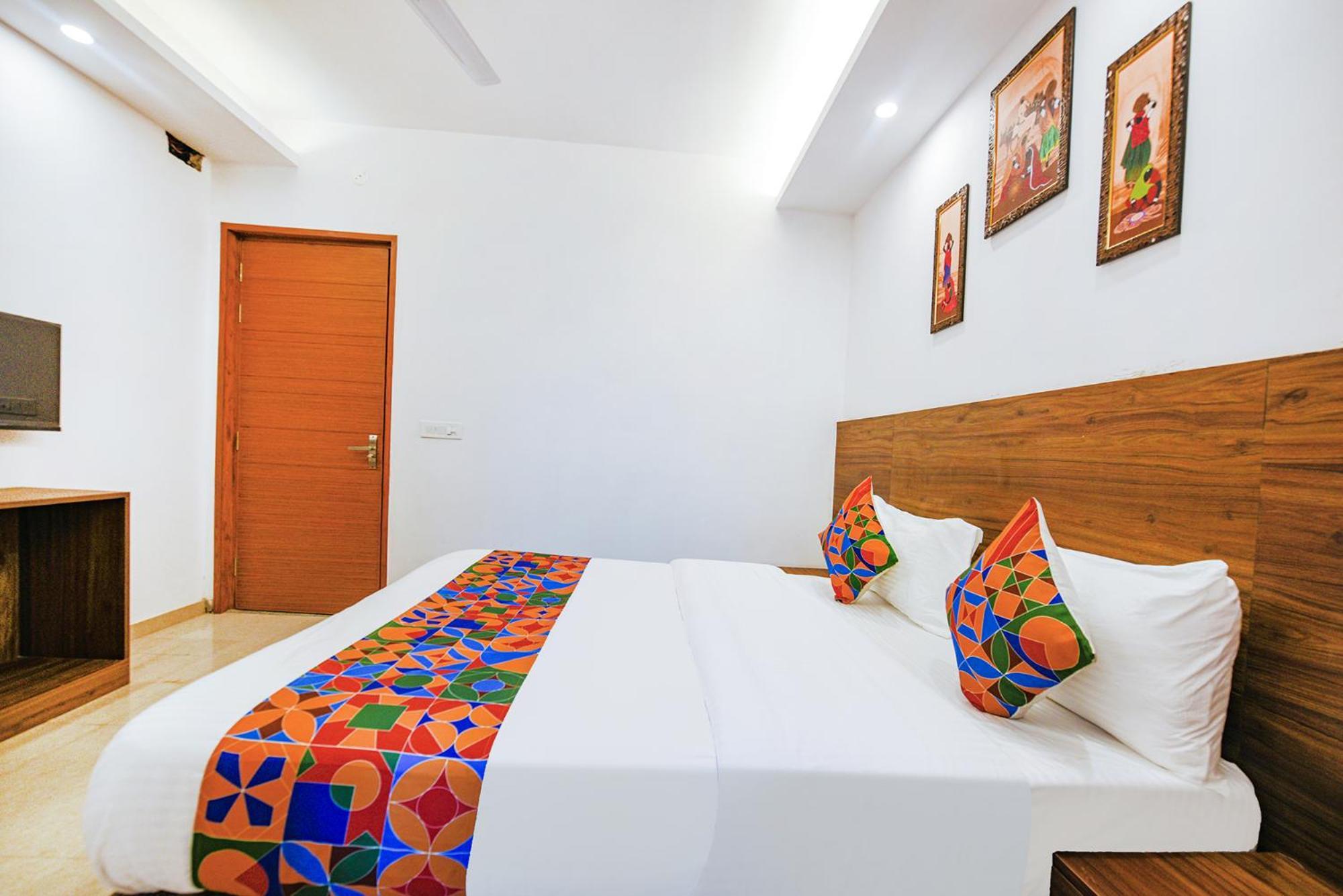 Fabhotel Sparkling 3* Delhi (National Capital Territory of India)