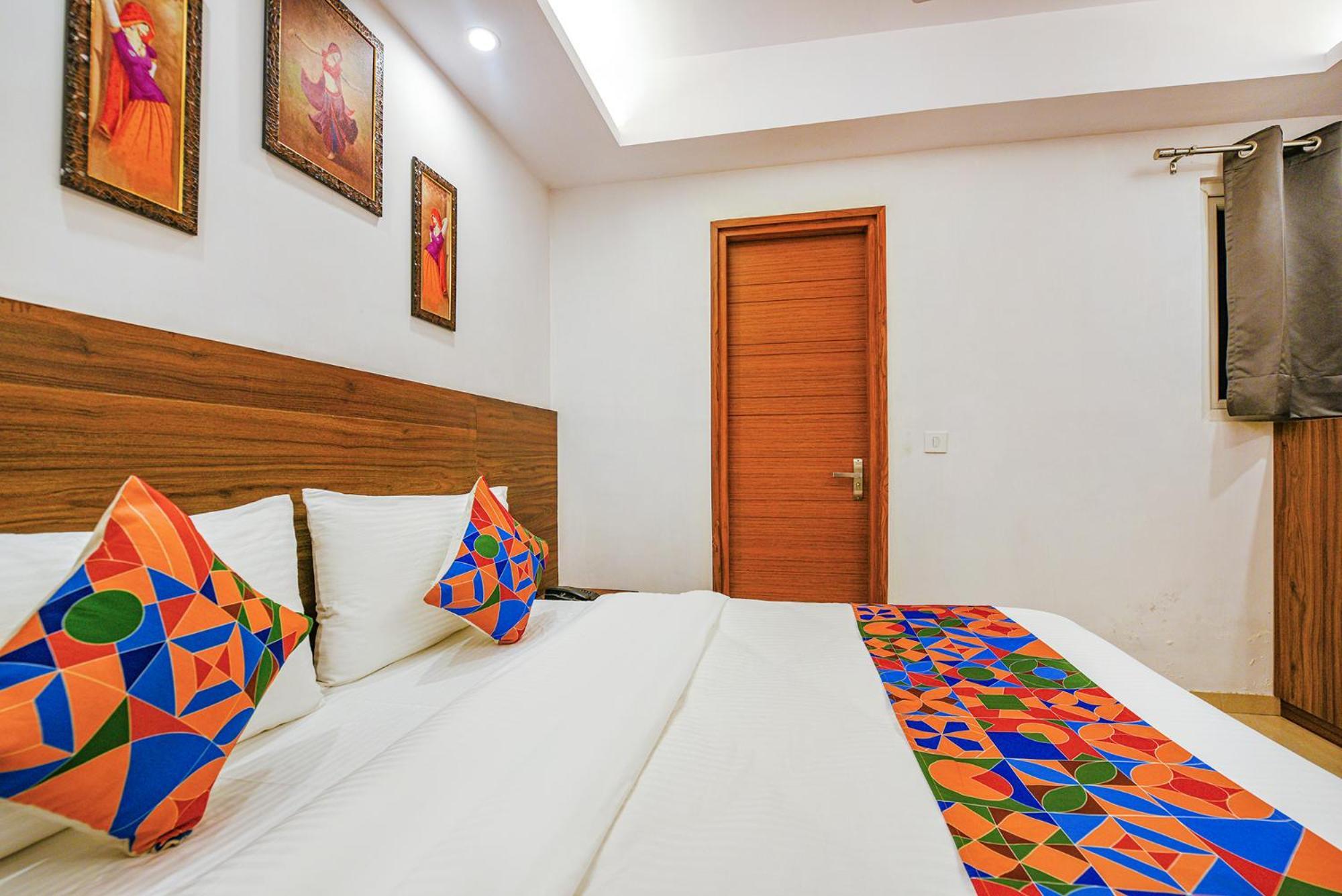 Fabhotel Sparkling Hotel