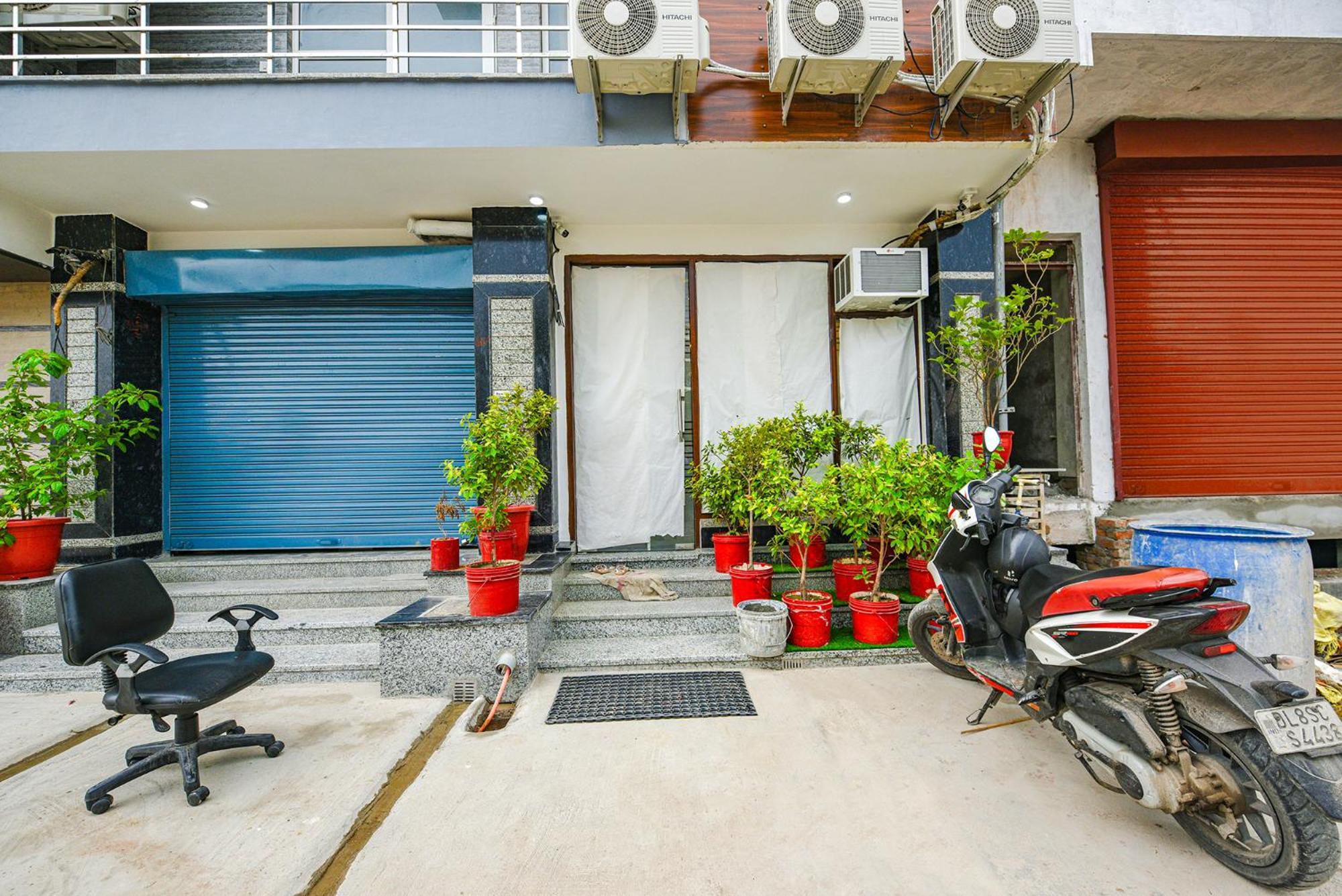 Fabhotel Sparkling Hotel