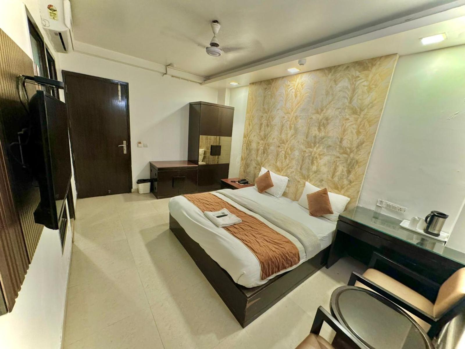 Pride, Karol Bagh 3* Delhi (National Capital Territory of India)