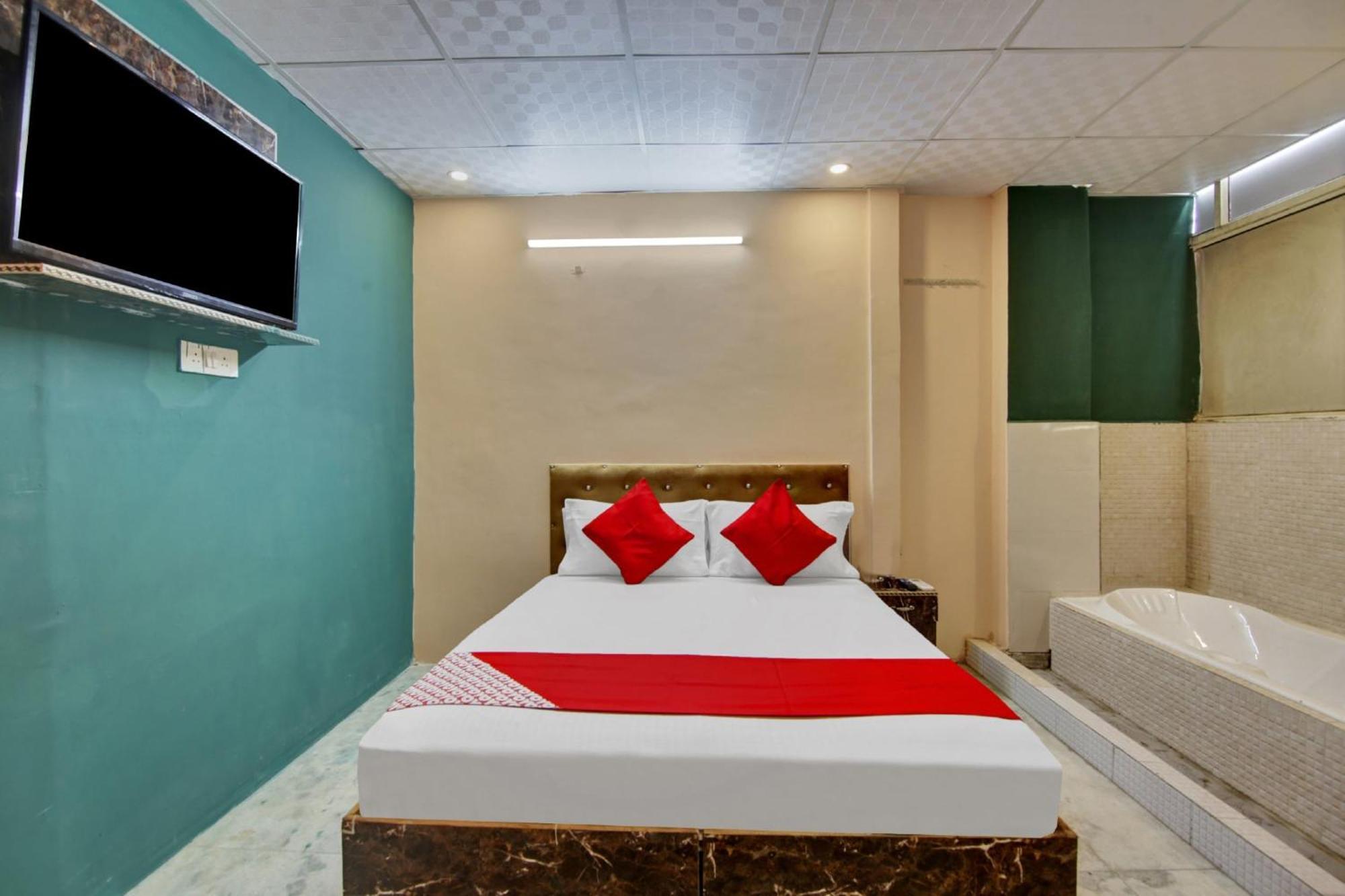 O Mayura Residency 3*