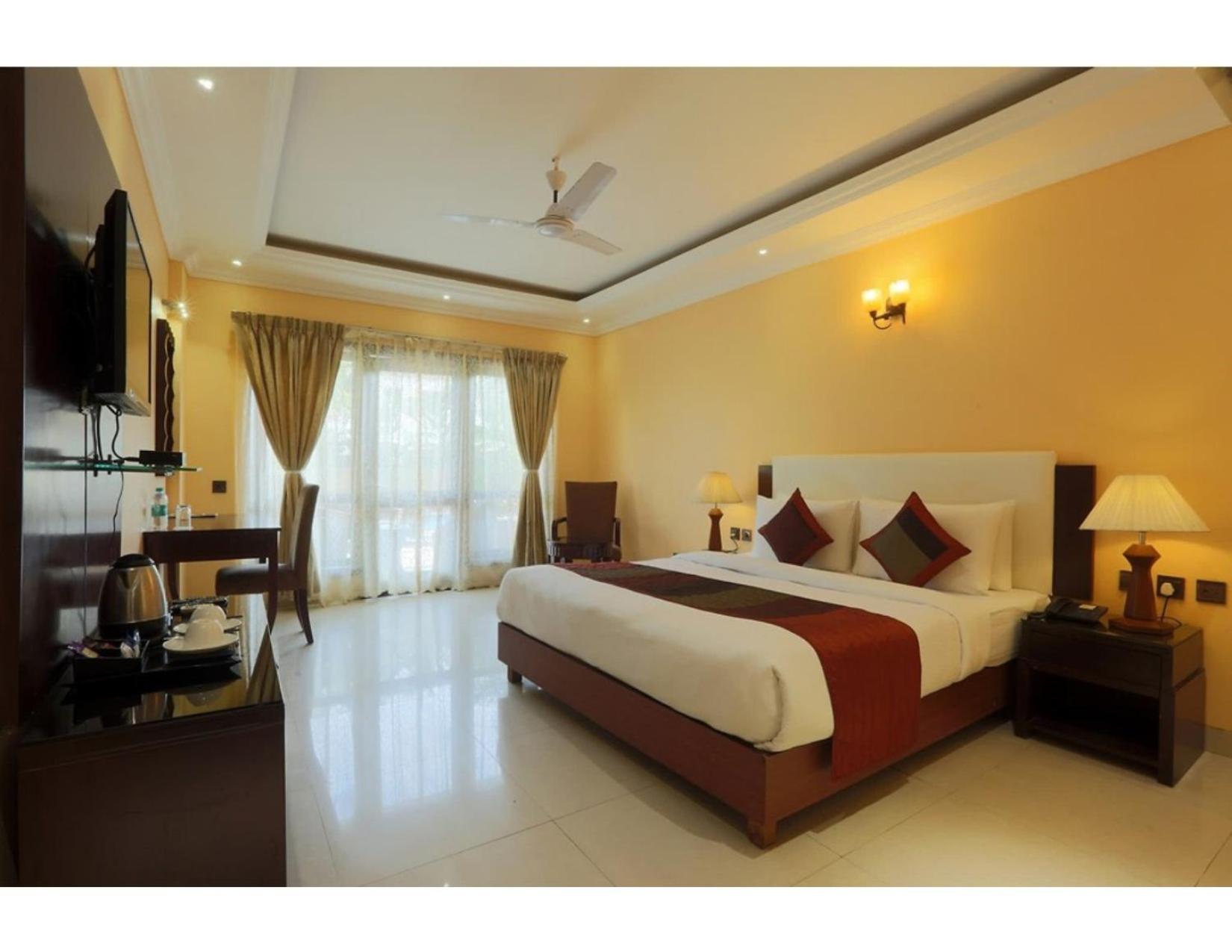 Silky Igi Airport Delhi 4* New Delhi