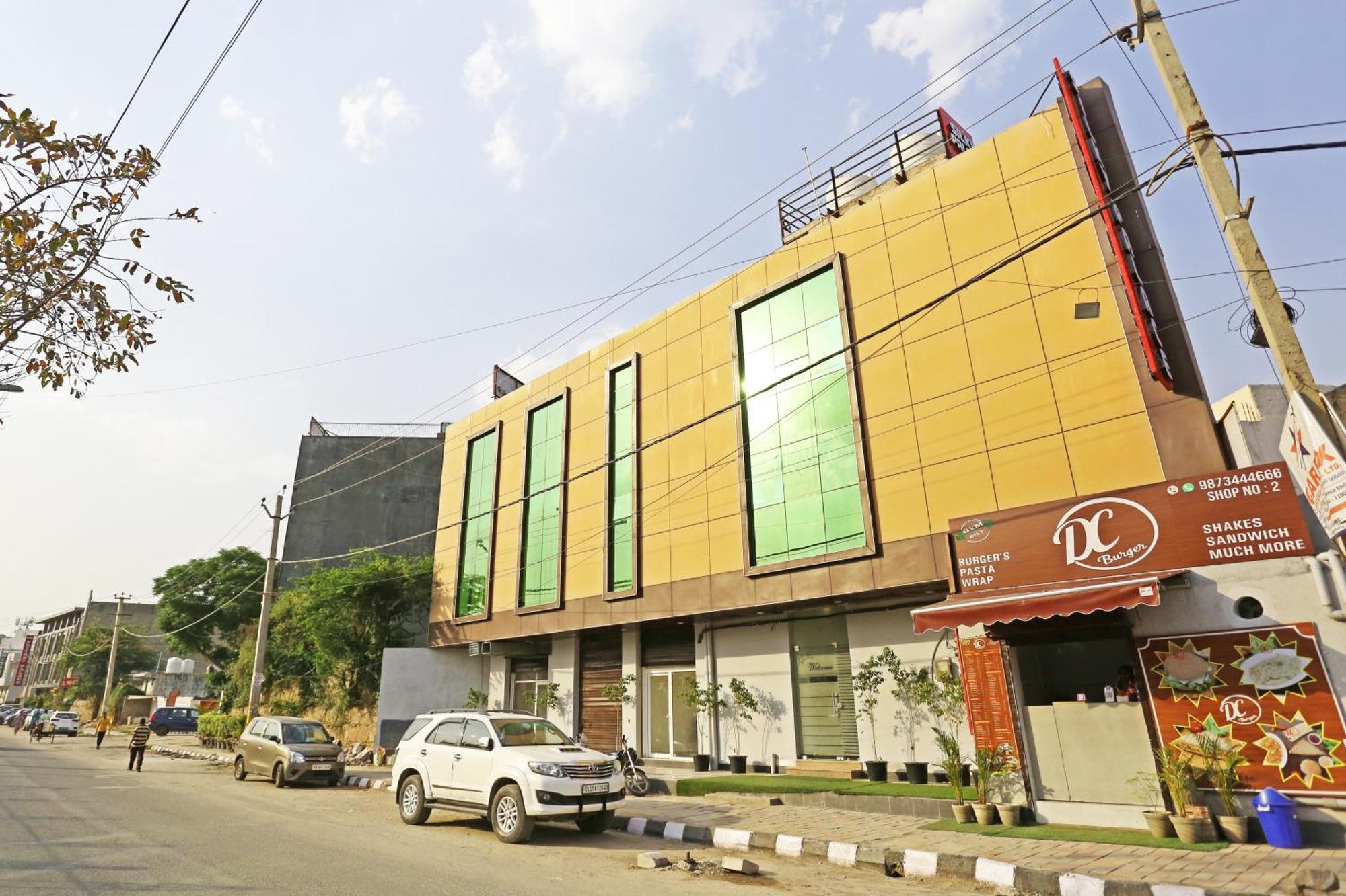 Silky Palace Near Igi Airportt Hotel Nova Deli