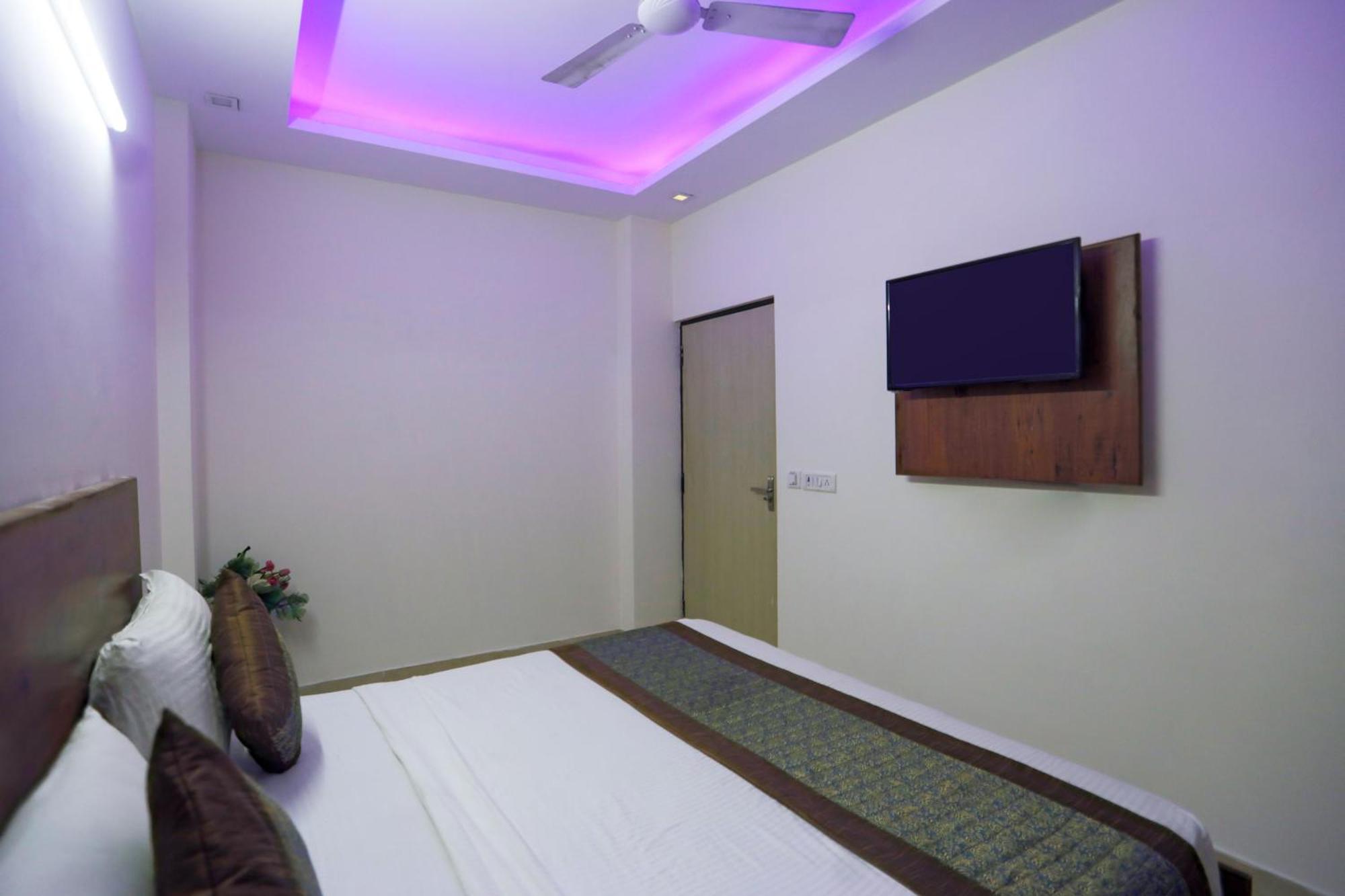 Hotel Moody Moon New Delhi