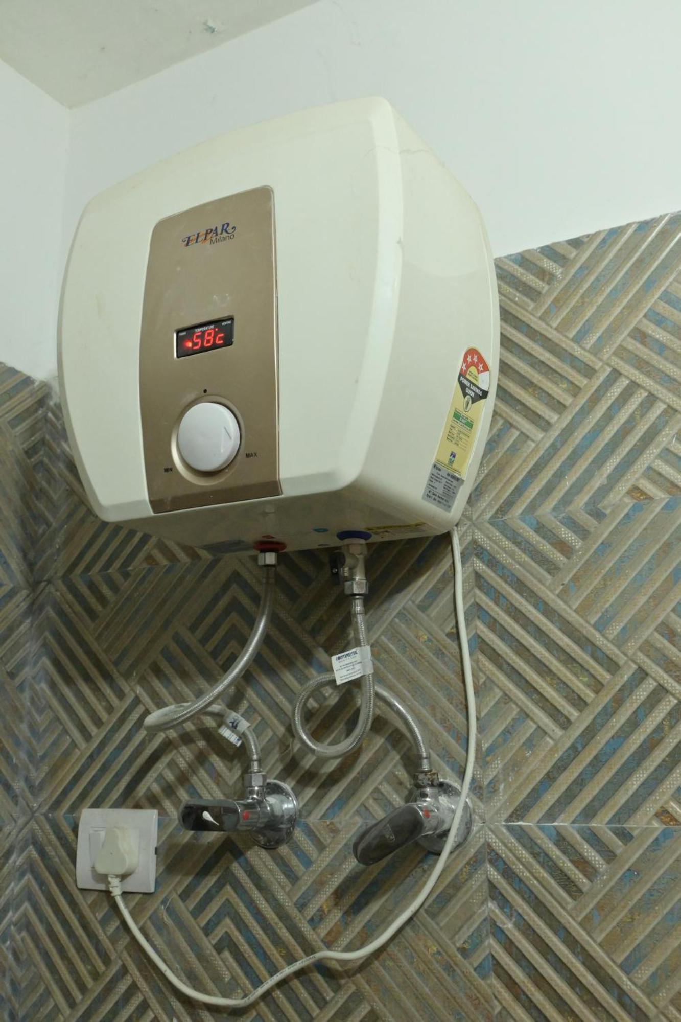 Hotel Roop Mahal