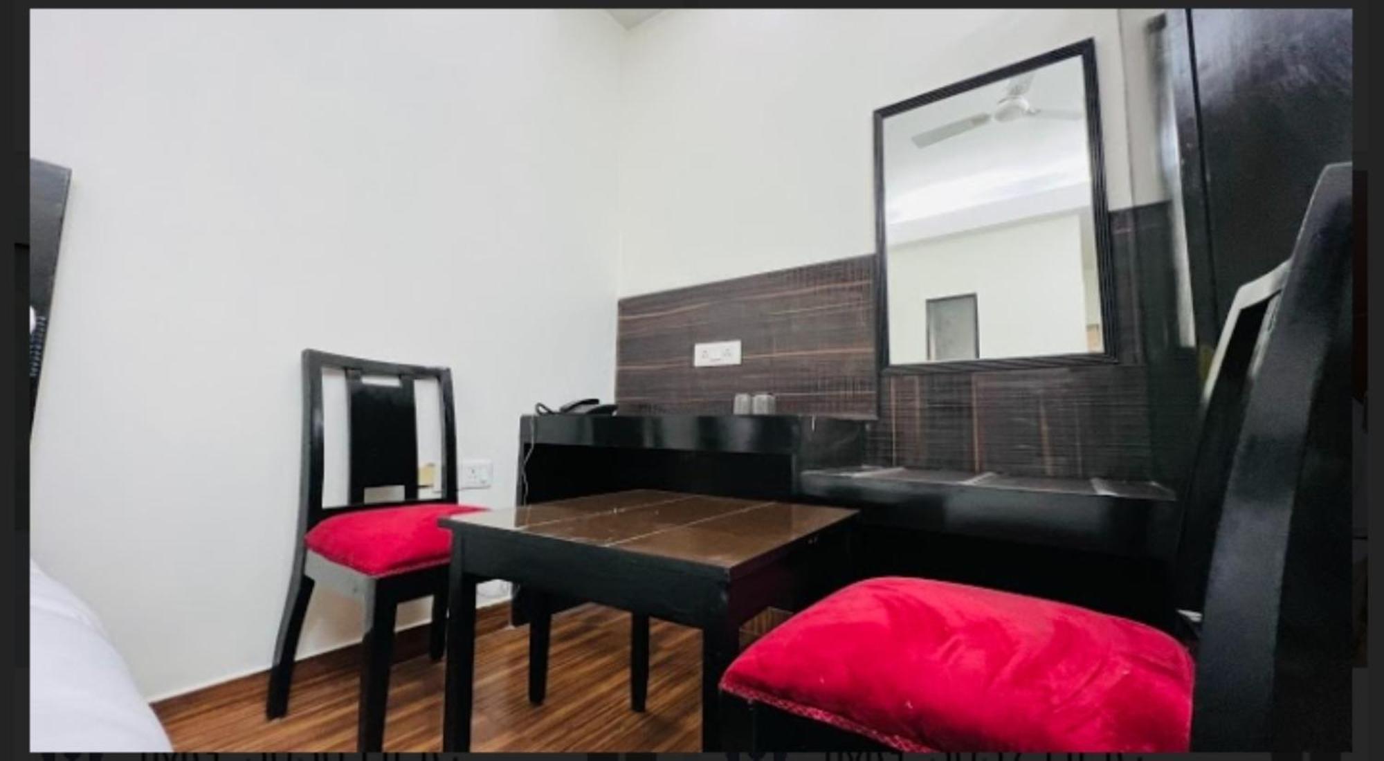 Imp Erial - Kalka Ji Apartamento *