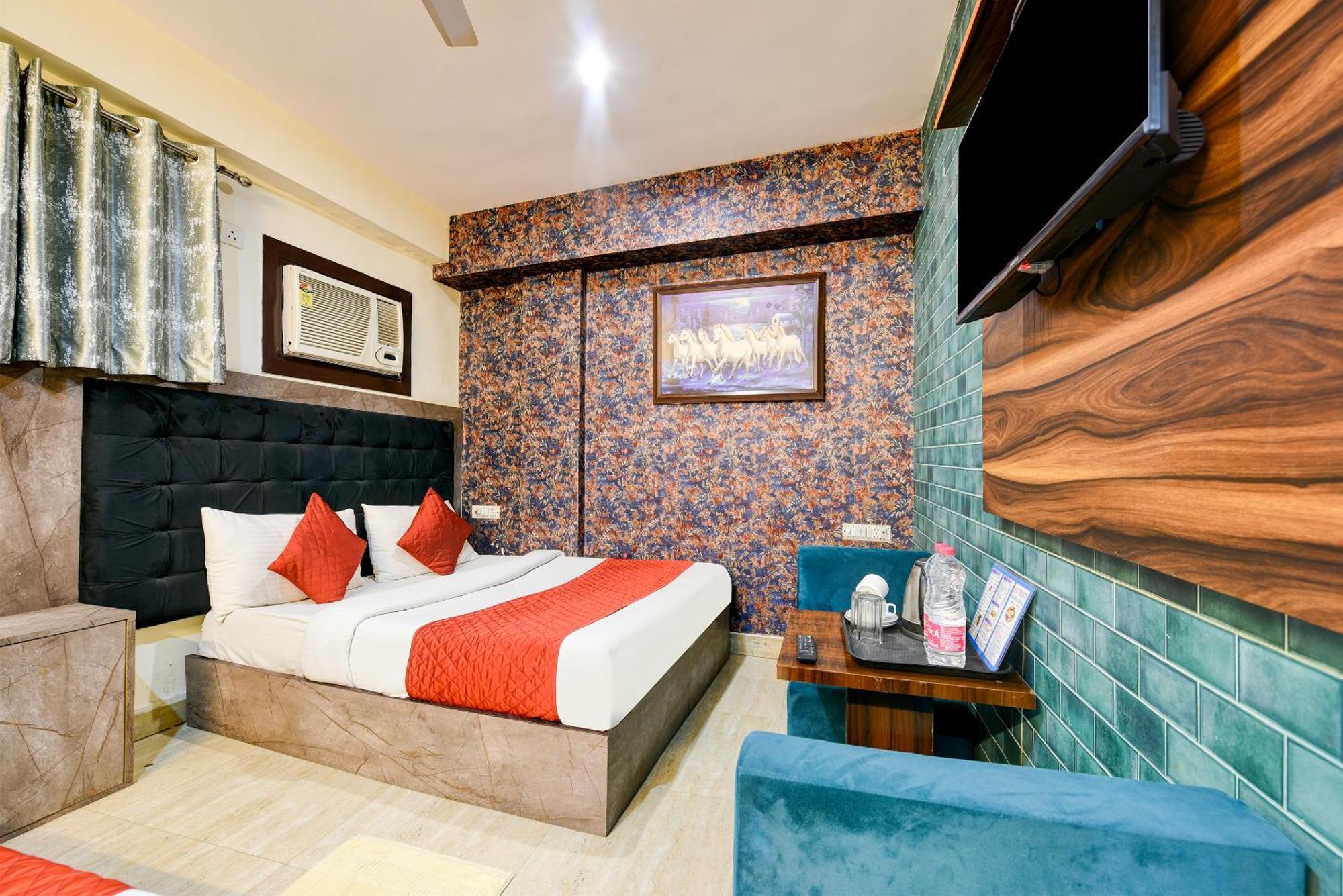 Ark Wood At Airport Hotel 3*