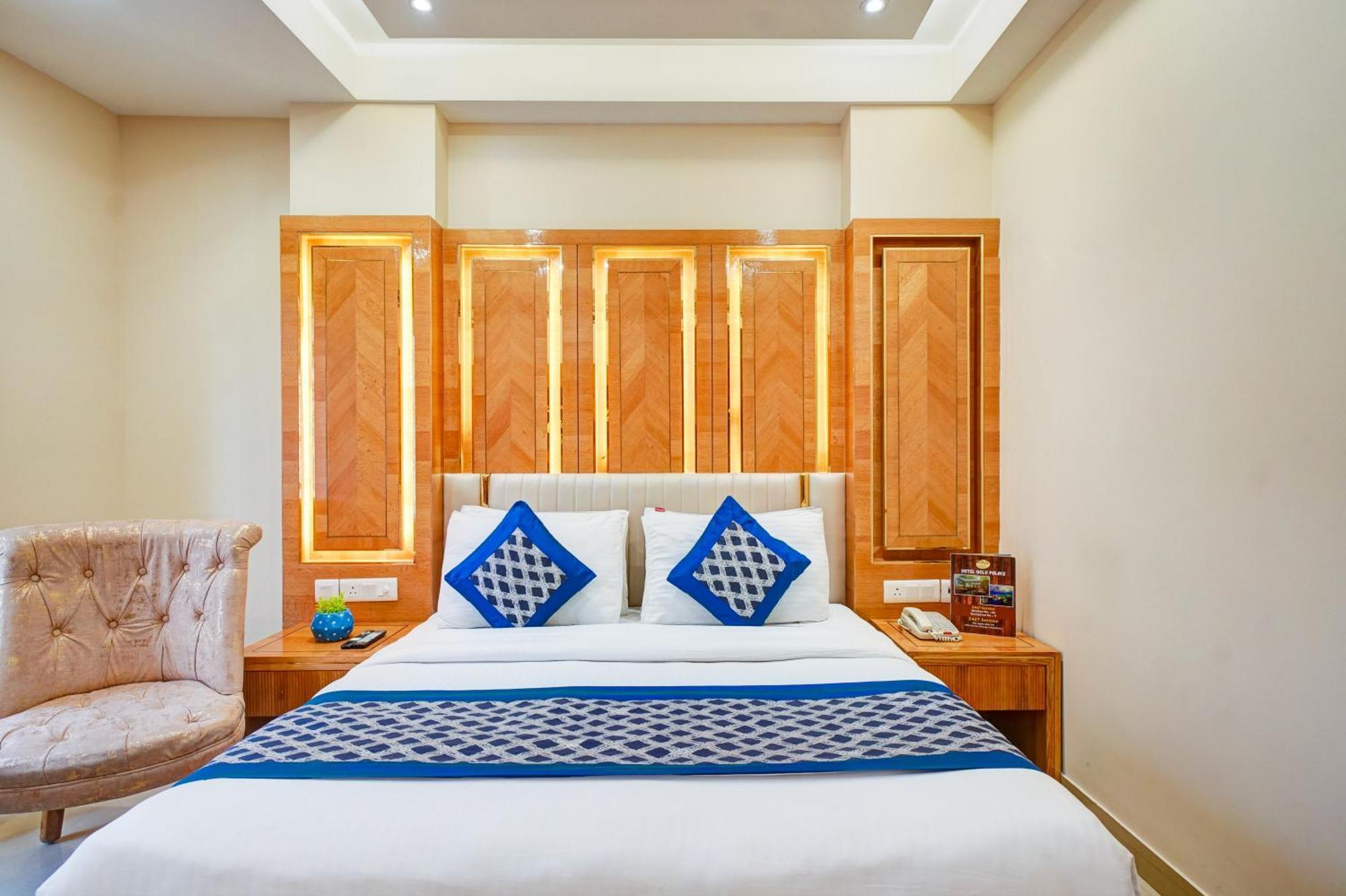 Gold Palace - 03 Mins Walk From Railway Station Guest house New Delhi