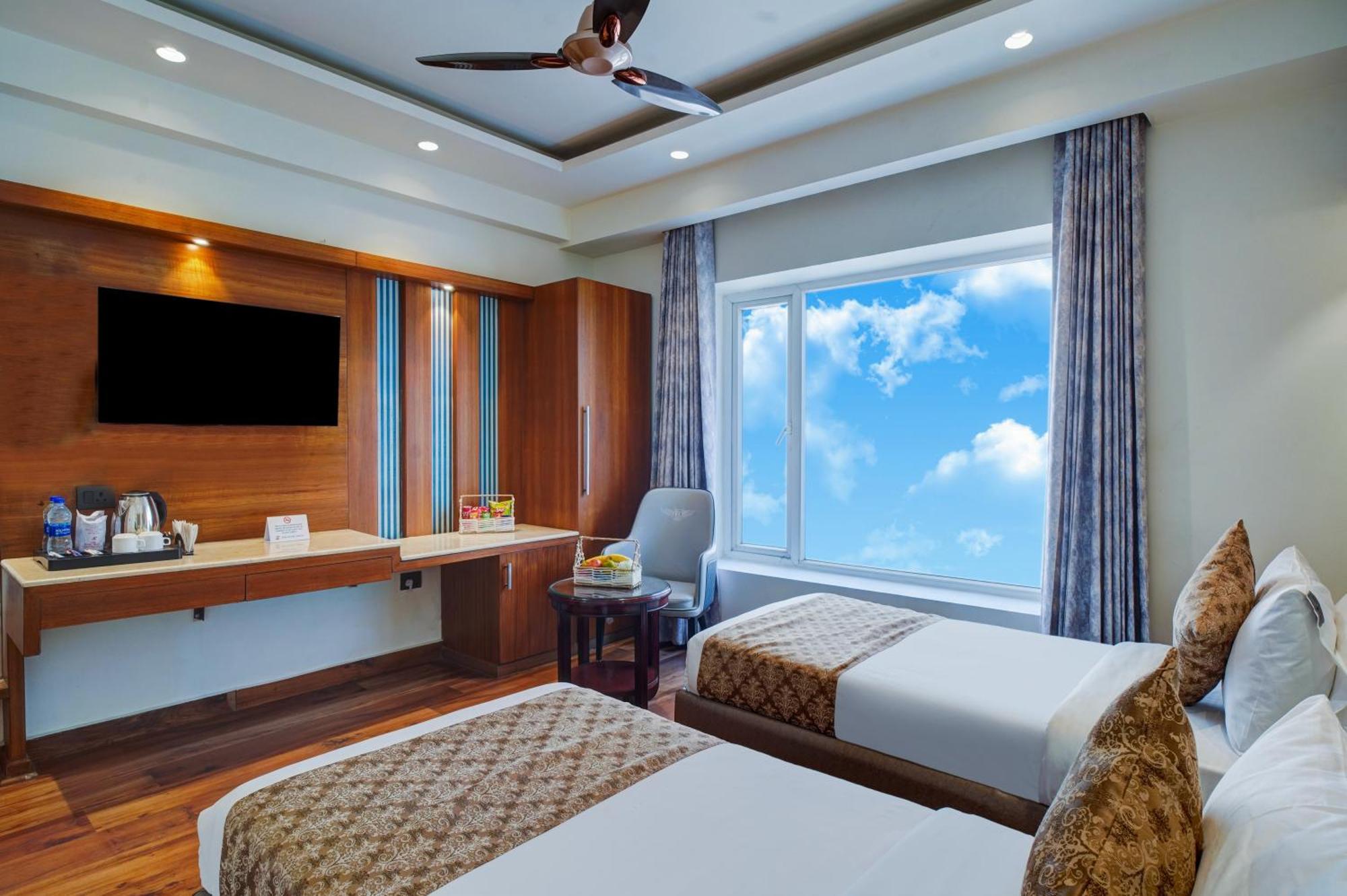 Hotel The Pearl - Free Airport Pickup - Traveler's Choice Award Winner For 2025