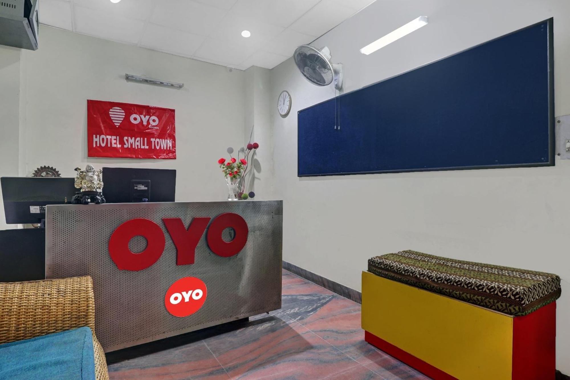 Hotel O Small Town Near Indira Gandhi International Airport New Delhi