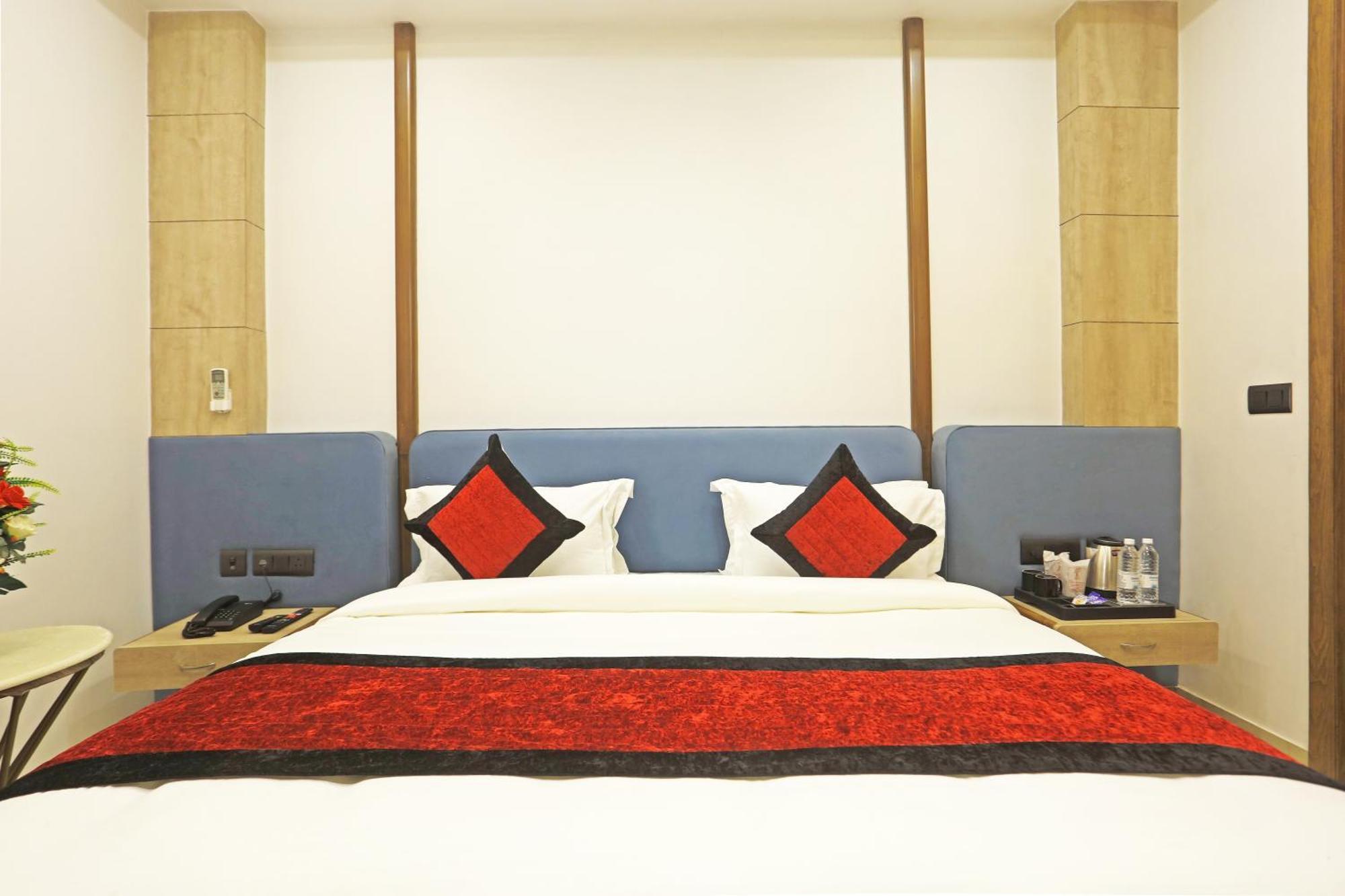 Mehul International -new Delhi Center 4*