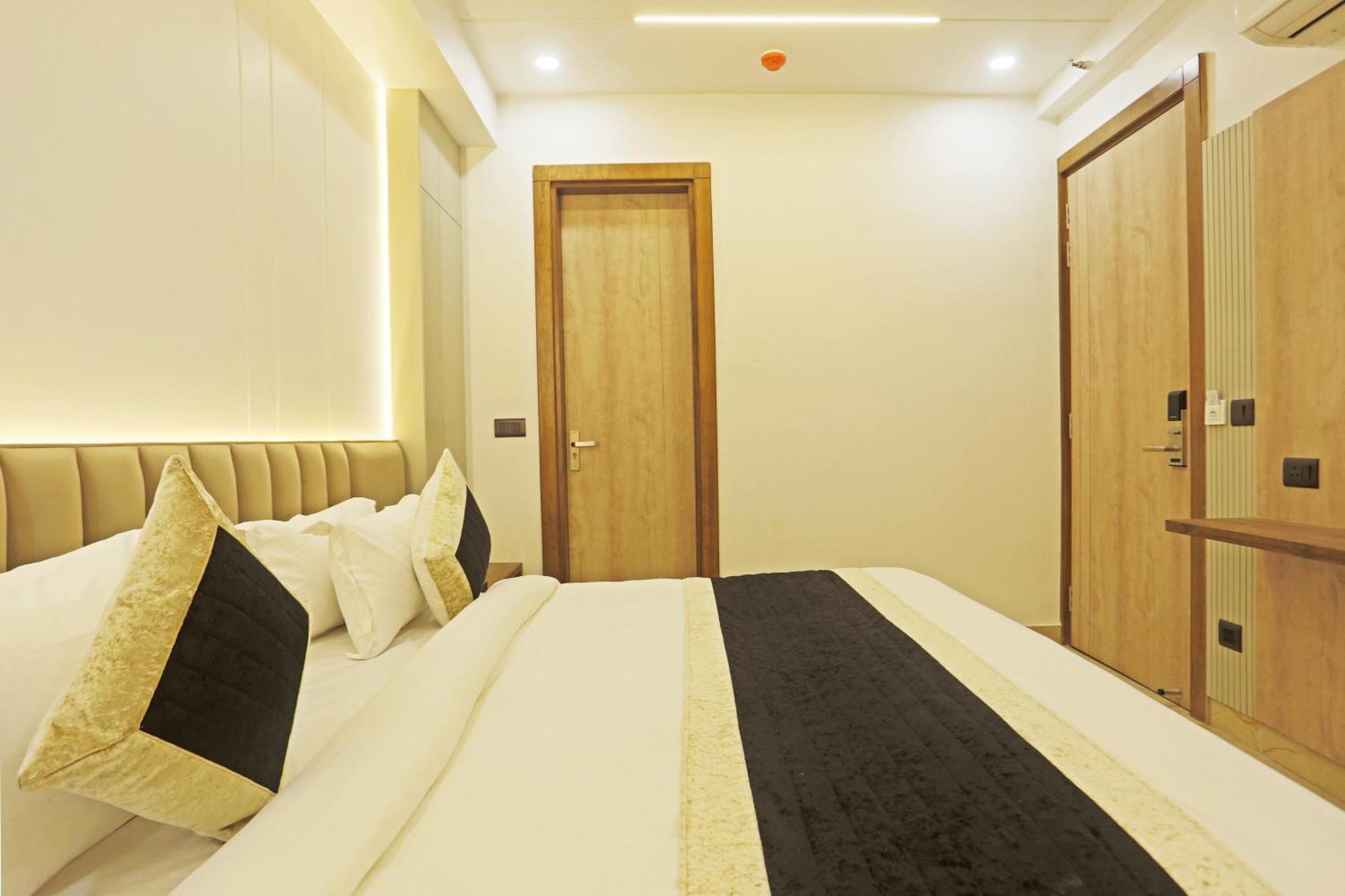 Mehul International -new Delhi Center New Delhi