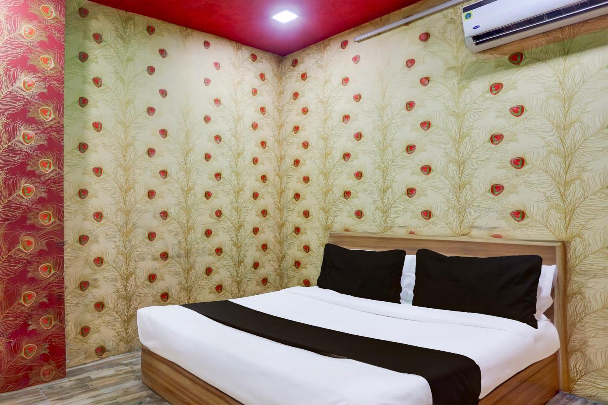 O S J Residency Hotel 3*